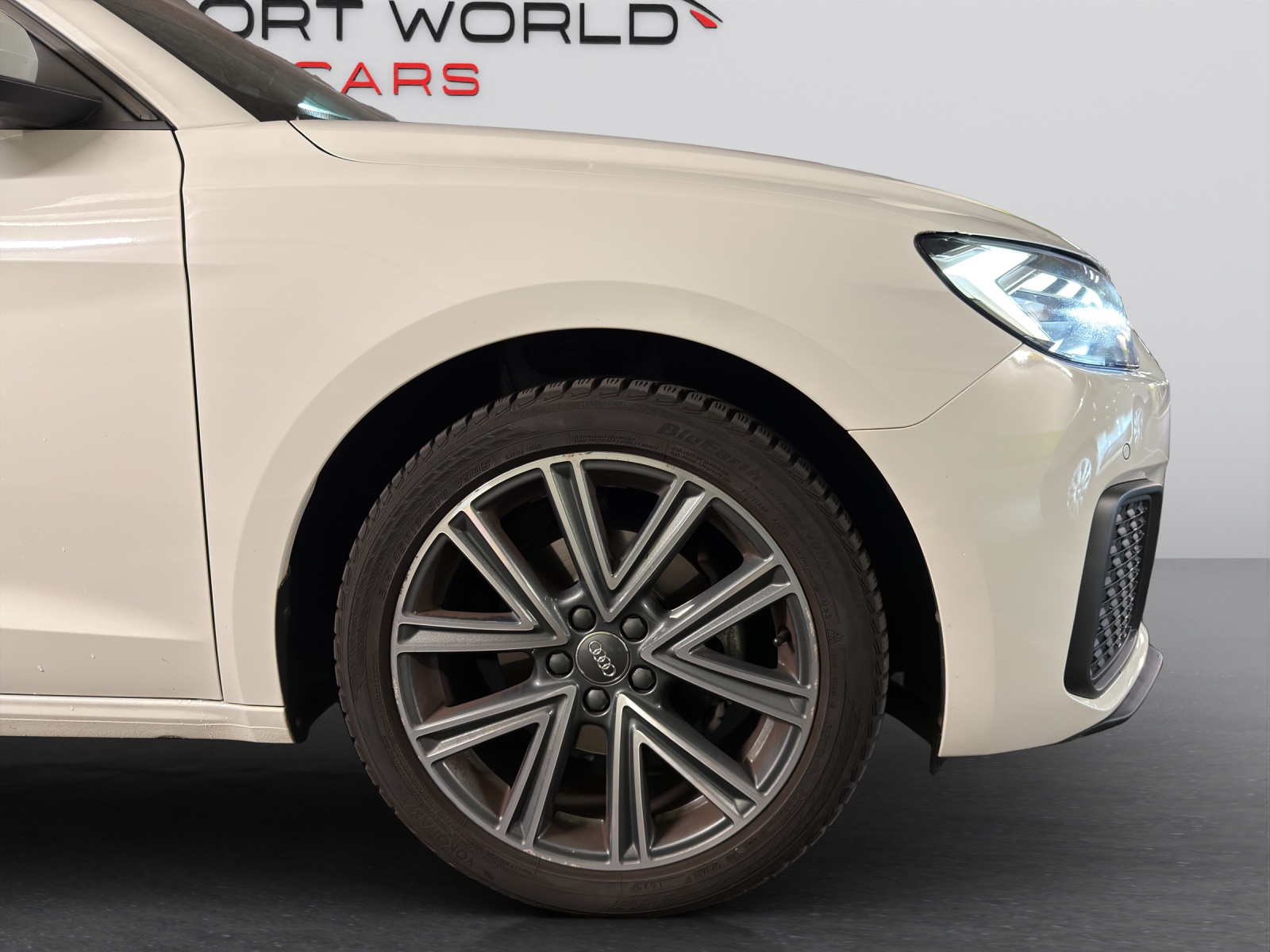 AUDI A1 Sportback 30 TFSI S Line S-tronic-image-28