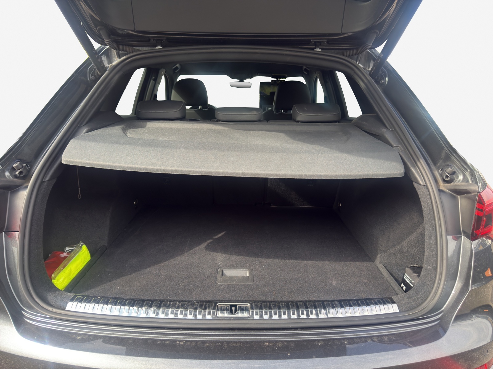 AUDI Q3 35 TFSI S line Attraction S-tronic-image-12
