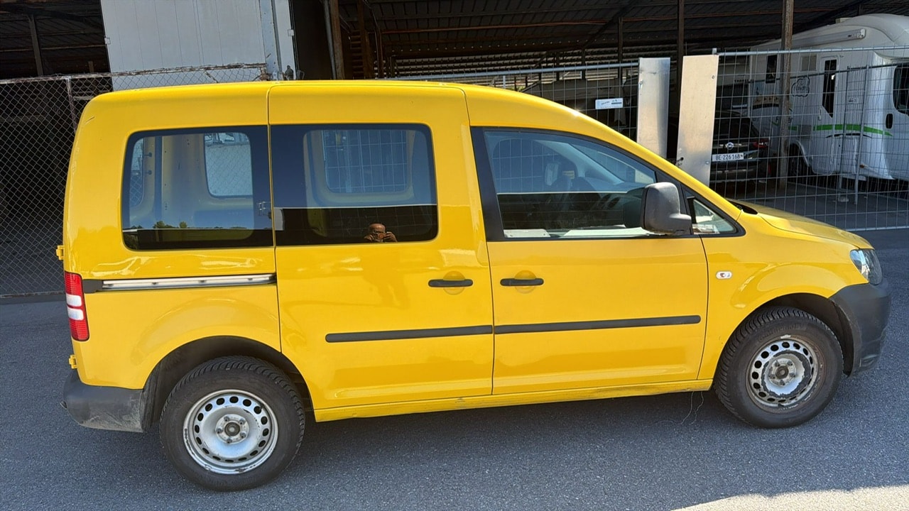 VW Caddy 2.0TDI 4Motion-image-5