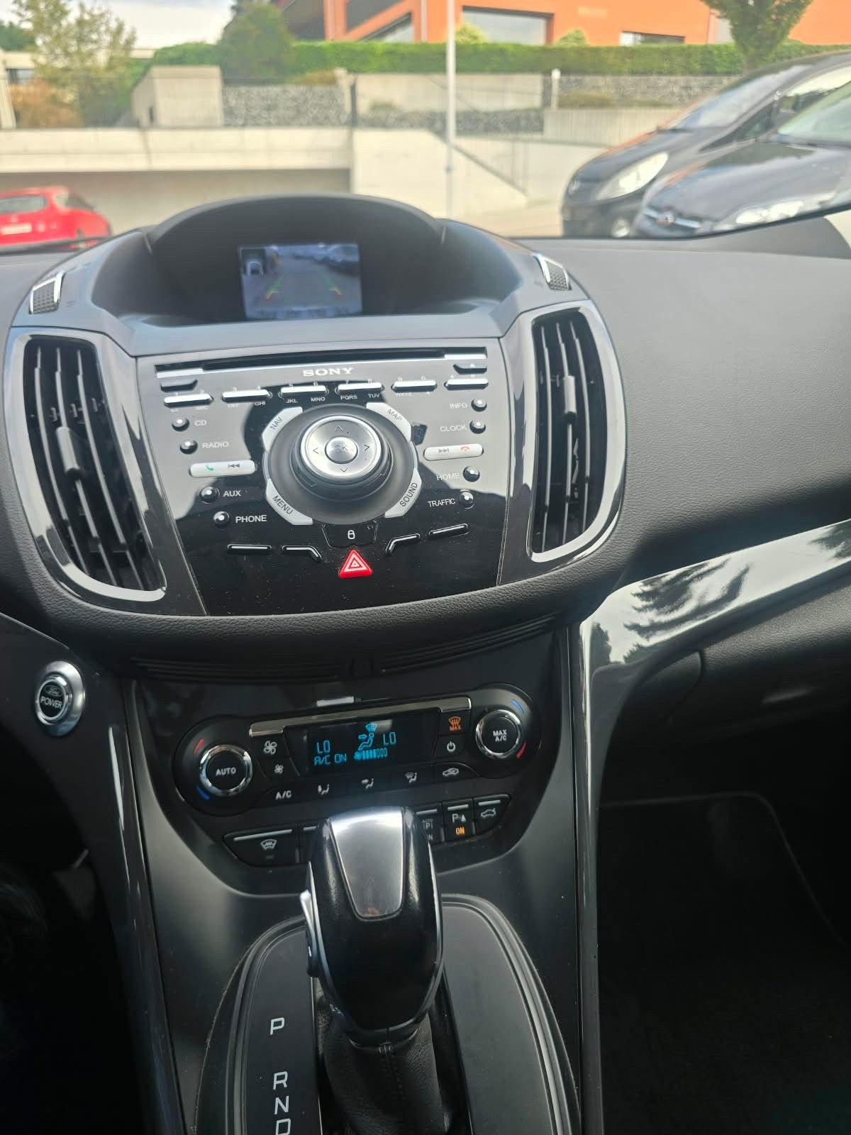 FORD Kuga 2.0 TDCi Titanium S 4WD PowerShift-image-9