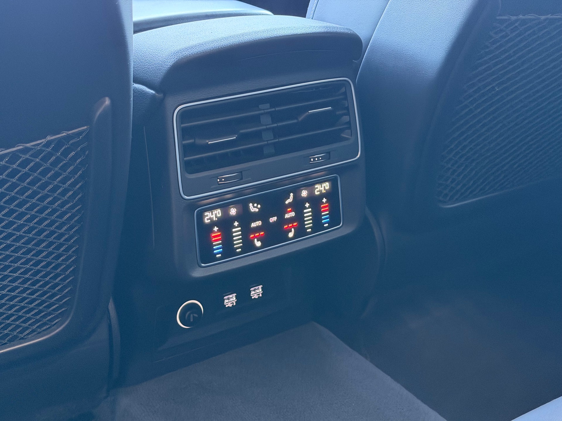 AUDI Q8 50 TDI quattro tiptronic-image-12