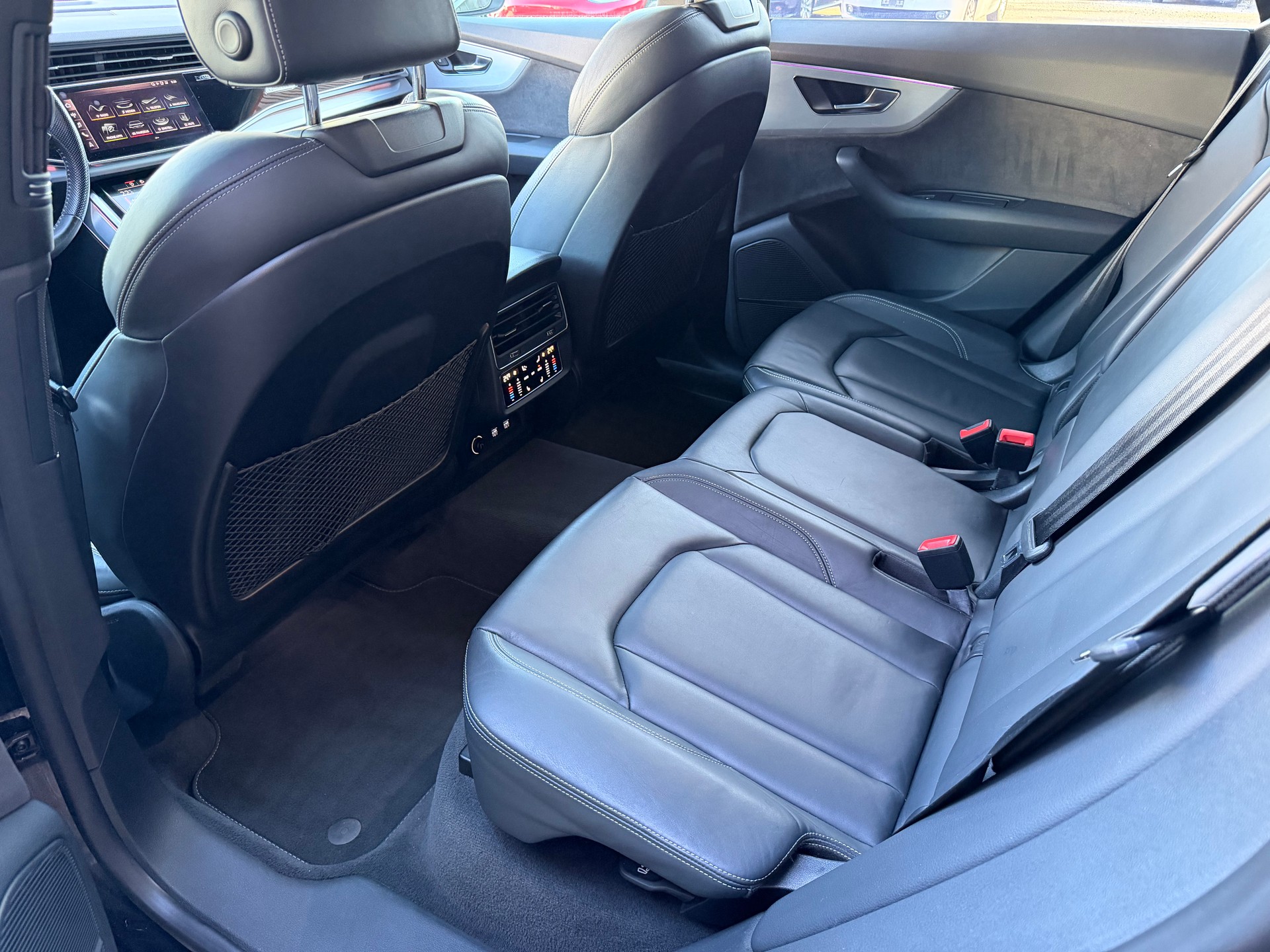 AUDI Q8 50 TDI quattro tiptronic-image-13