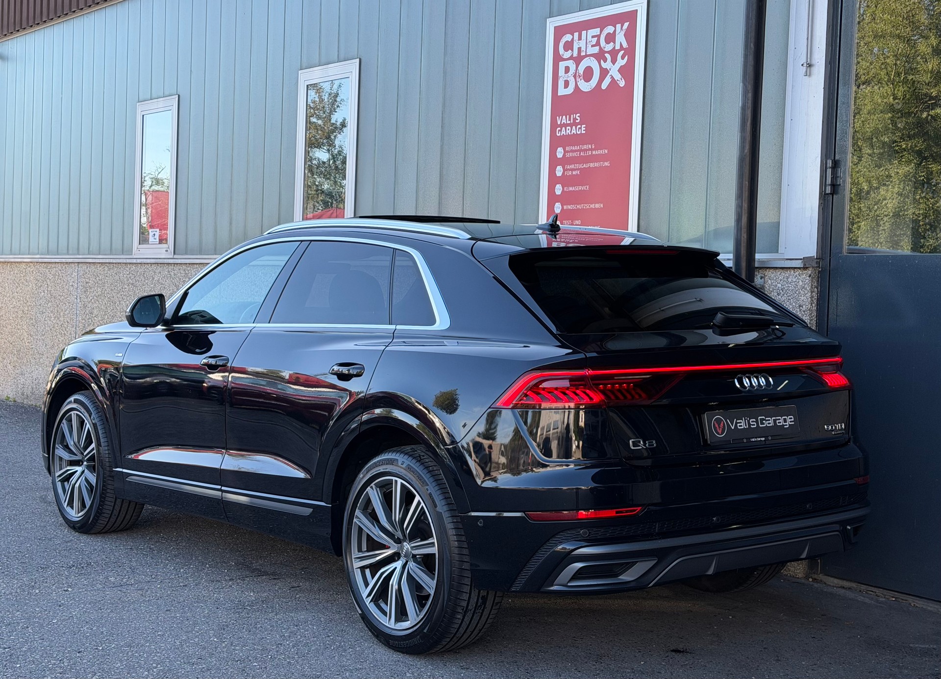AUDI Q8 50 TDI quattro tiptronic-image-2