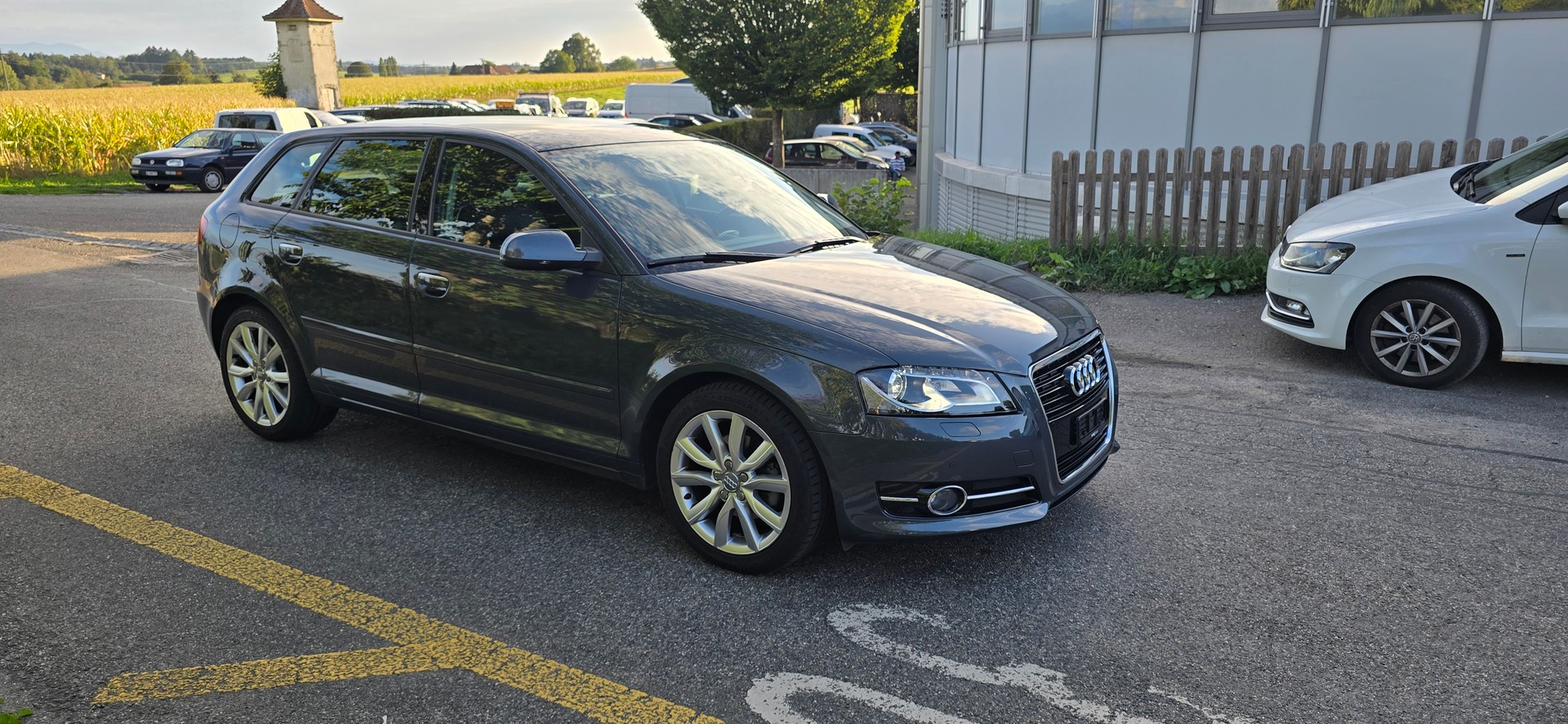 AUDI A3 Sportback 1.4 TFSI Attraction S-tronic-image-7