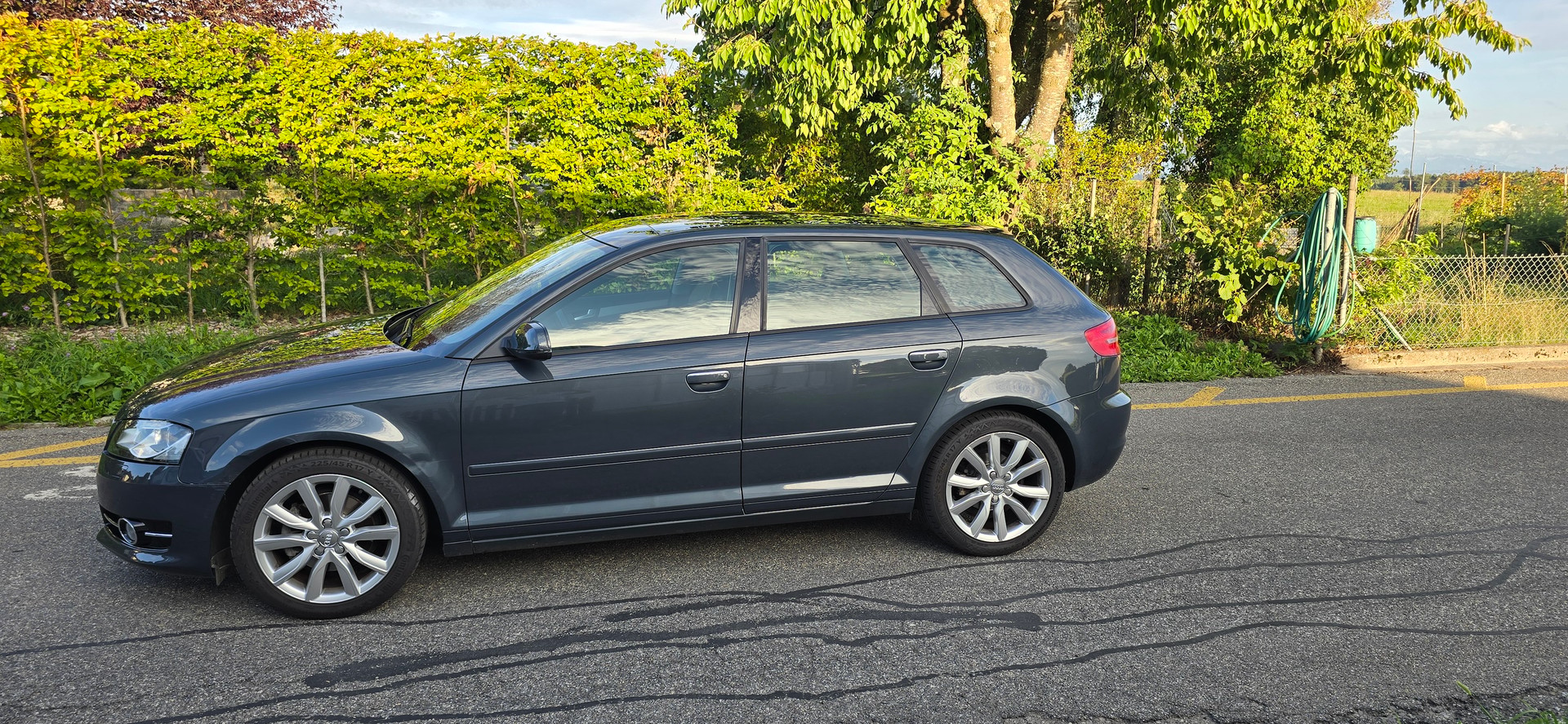 AUDI A3 Sportback 1.4 TFSI Attraction S-tronic-image-3