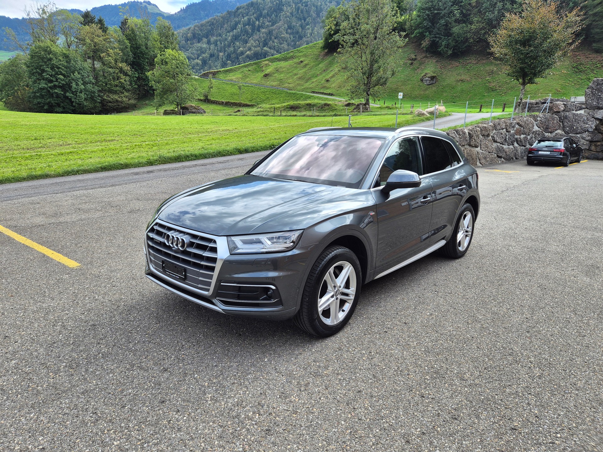 AUDI Q5 2.0 TFSI sport quattro S-tronic *S-Line*-image-0