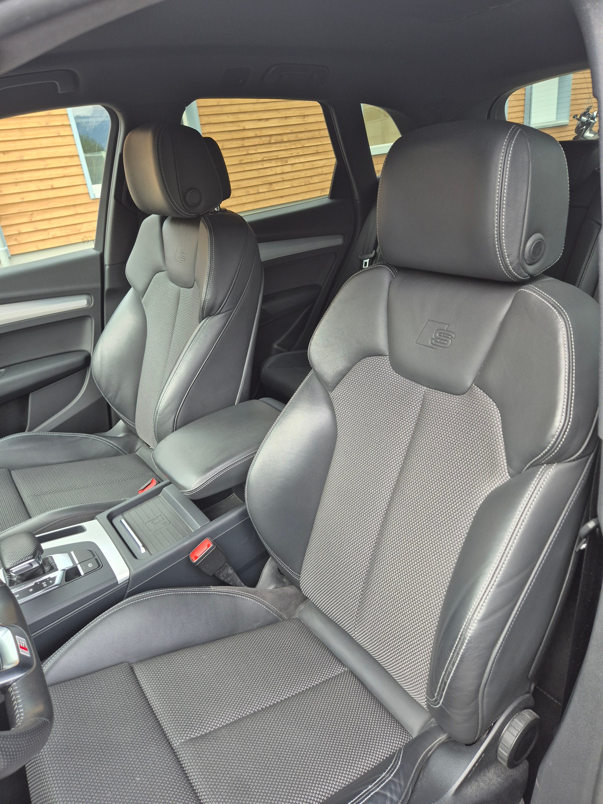 AUDI Q5 2.0 TFSI sport quattro S-tronic *S-Line*-image-8