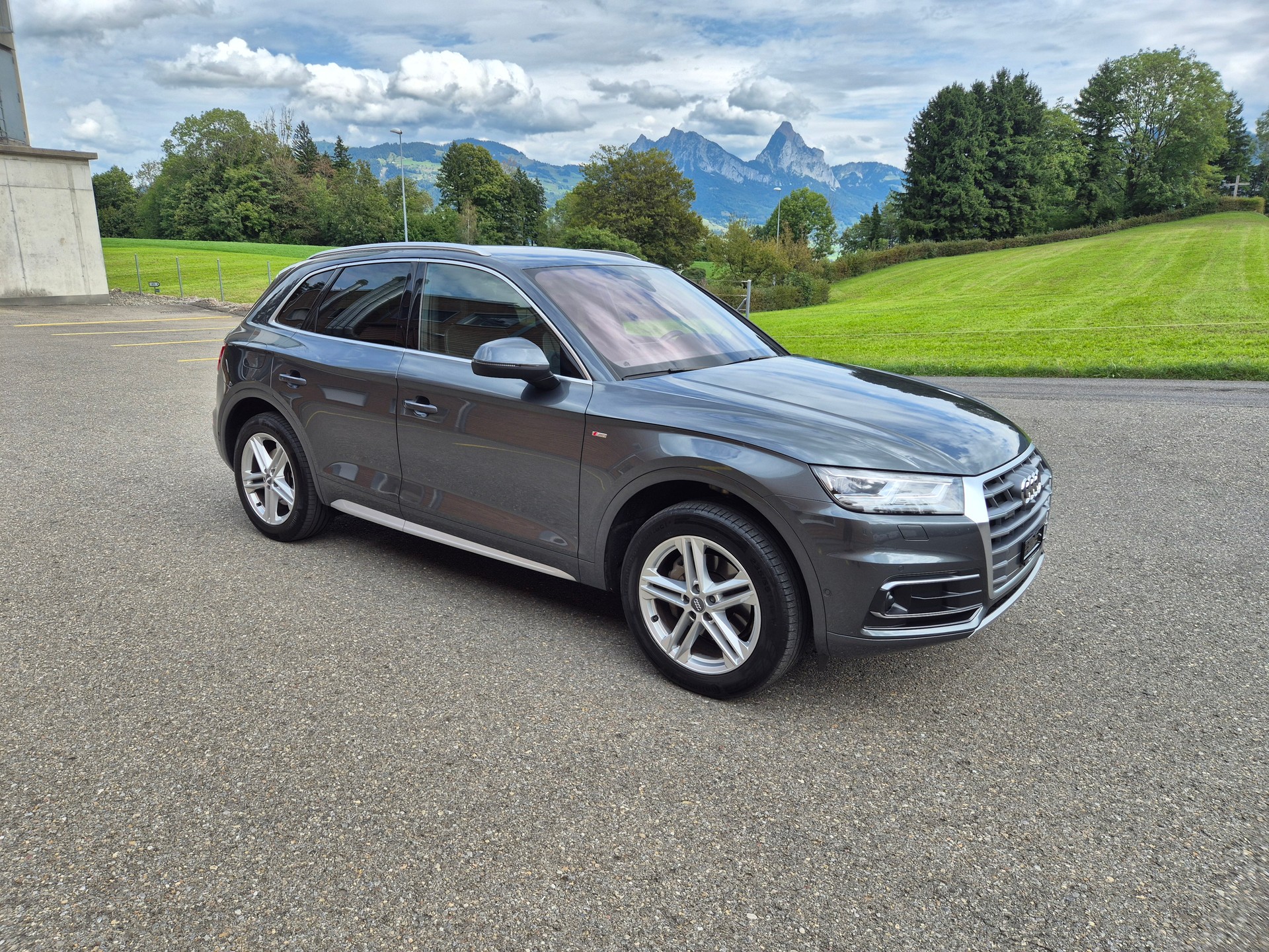 AUDI Q5 2.0 TFSI sport quattro S-tronic *S-Line*-image-4
