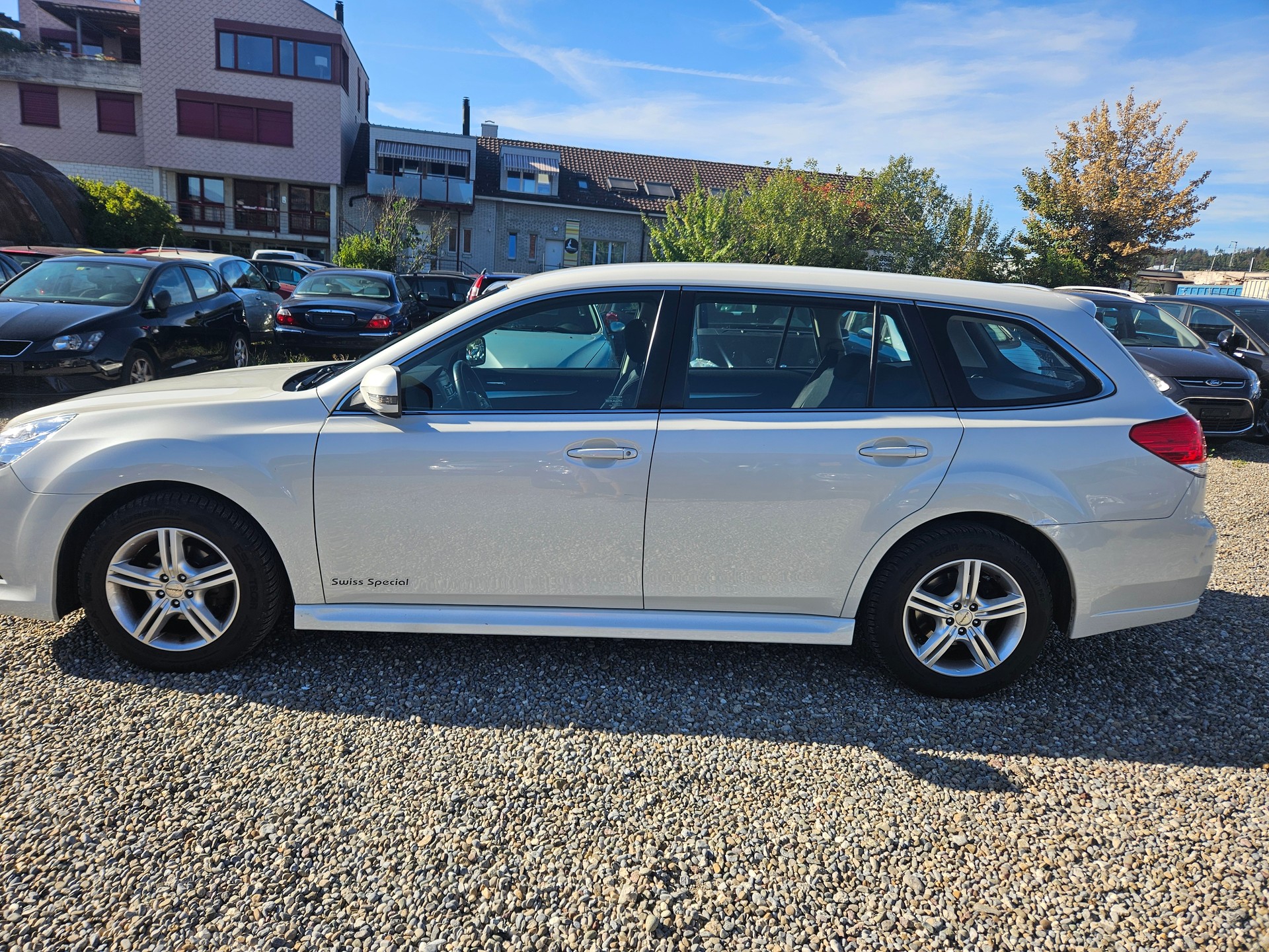 SUBARU Legacy 2.0i Swiss Special AWD-image-7