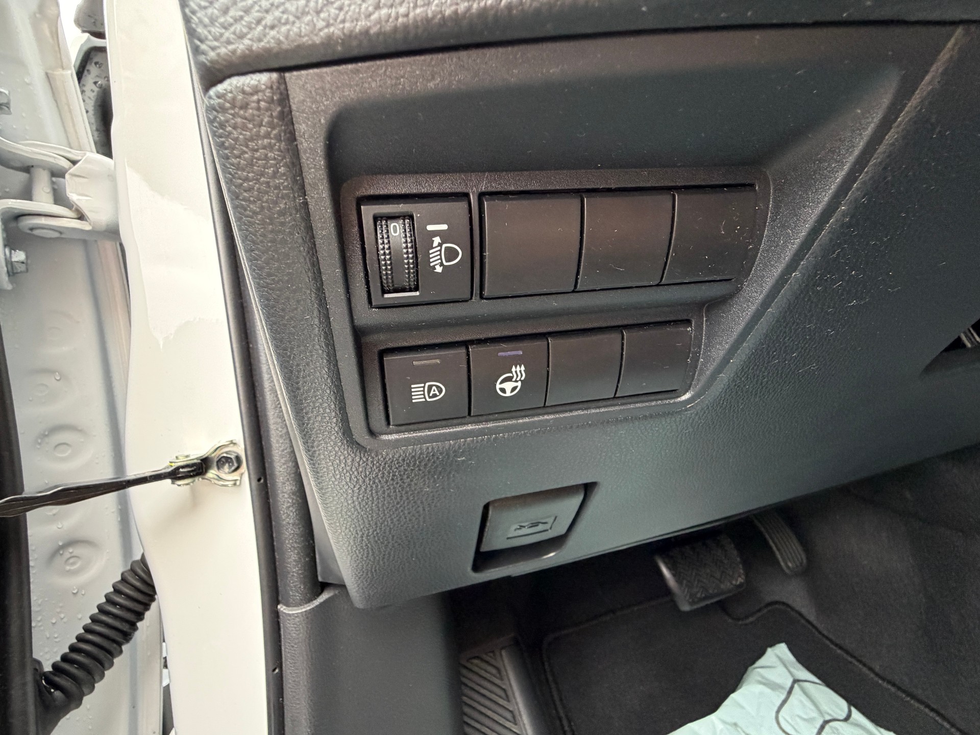 TOYOTA Yaris 1.5 Trend e-CVT-image-10
