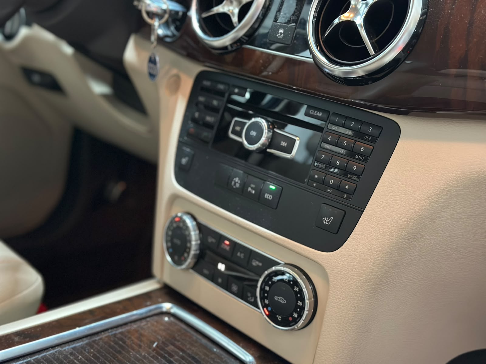 MERCEDES-BENZ GLK 250 BlueTEC 4Matic 7G-Tronic-image-13