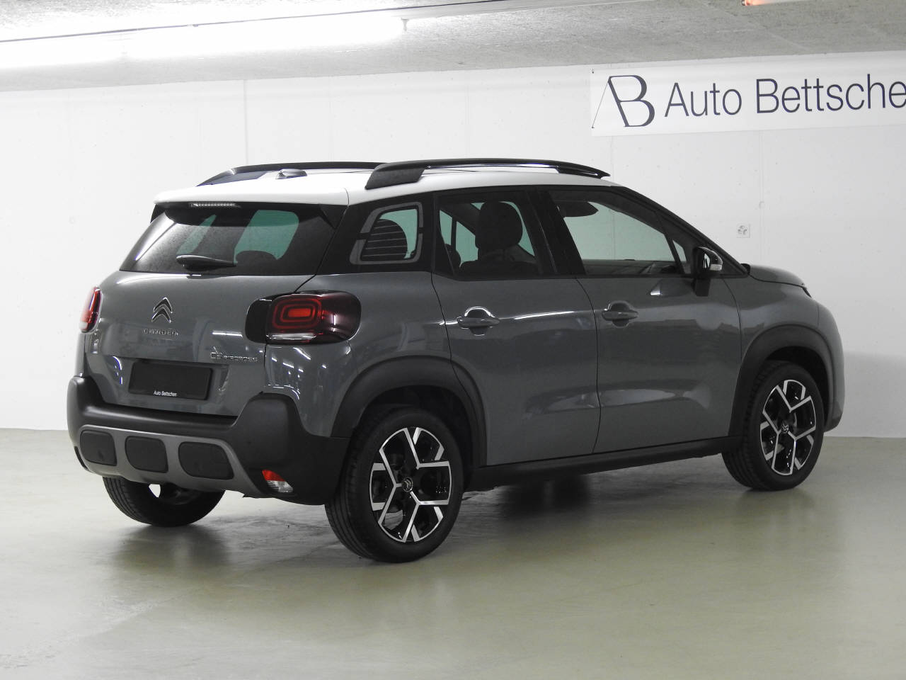 CITROEN C3 Aircross 1.2 PureTech 130 Shine Pack-image-8