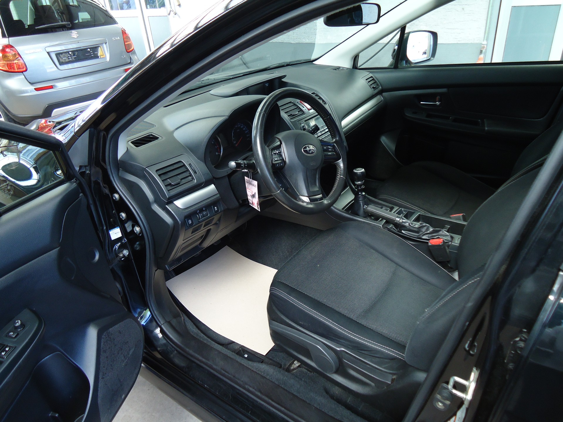 SUBARU XV 2.0 Swiss One AWD-image-4