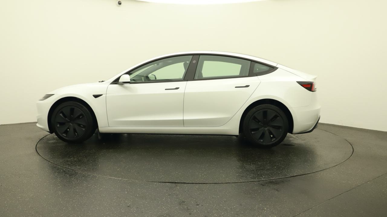 TESLA Model 3 Long Range Dual Motor AWD-image-1