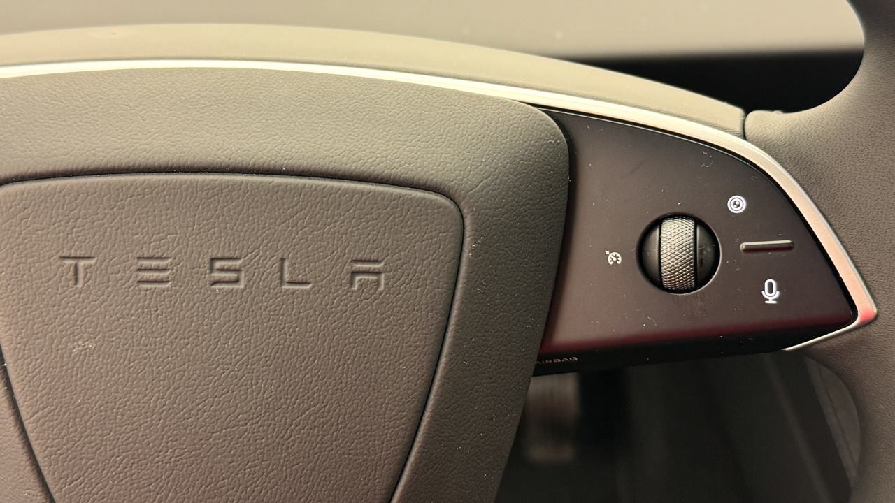 TESLA Model 3 Long Range Dual Motor AWD-image-9