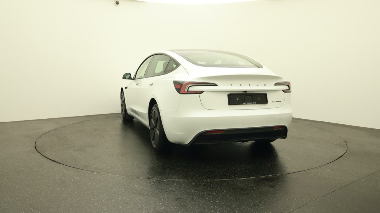 TESLA Model 3 Long Range Dual Motor AWD-image-3