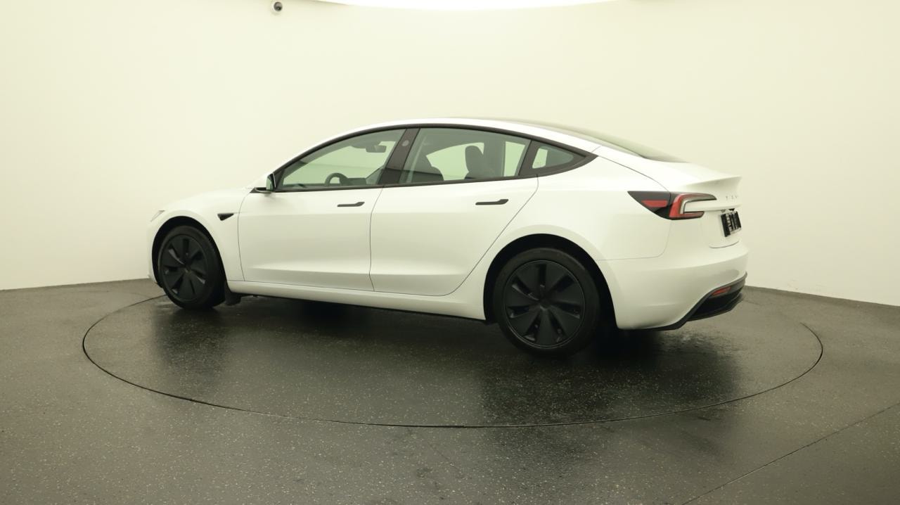 TESLA Model 3 Long Range Dual Motor AWD-image-2