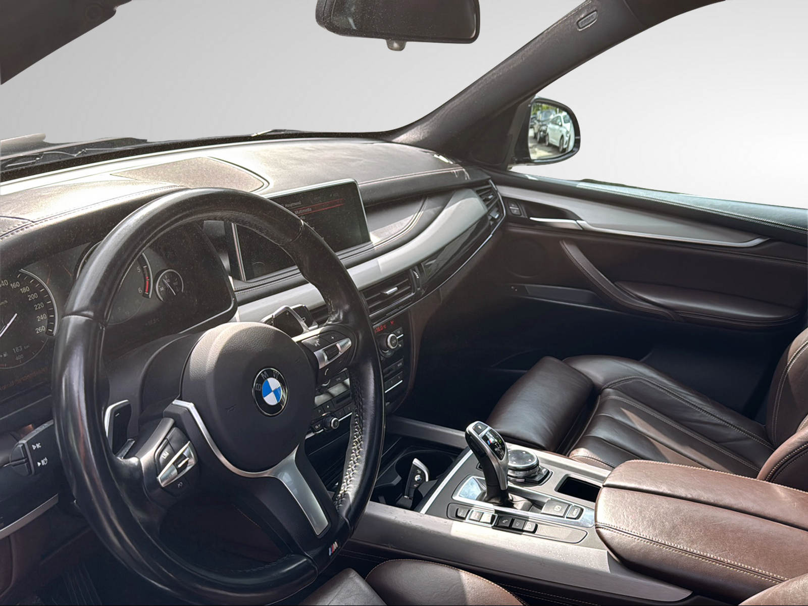 BMW X5 xDrive M50d Steptronic-image-15