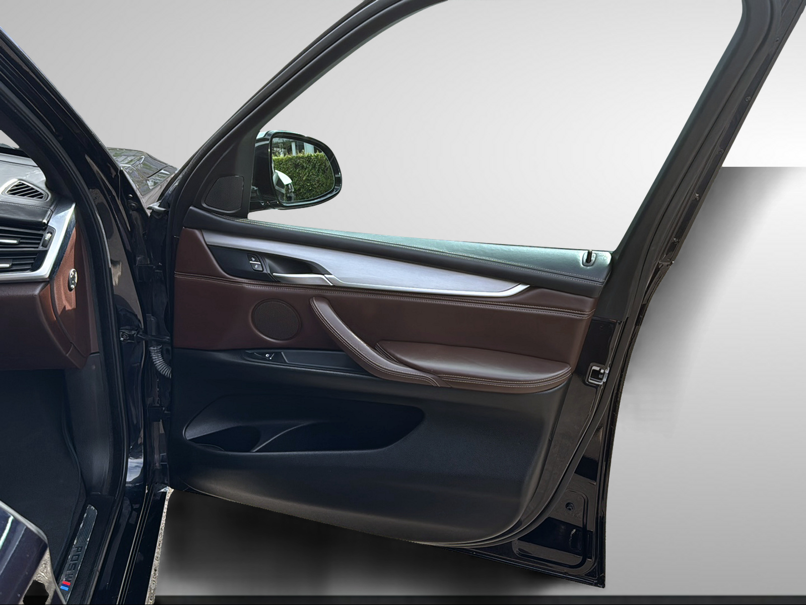 BMW X5 xDrive M50d Steptronic-image-21