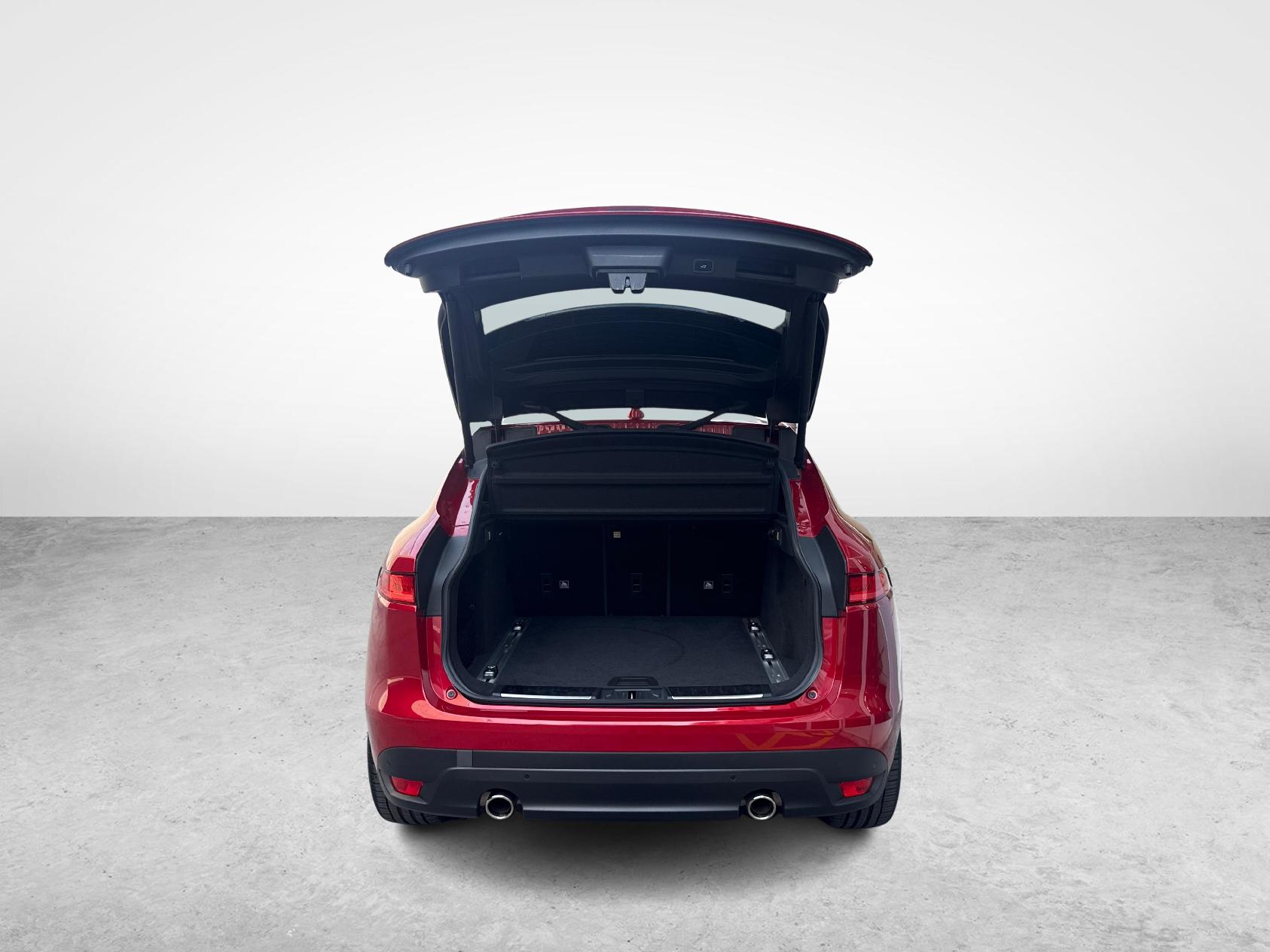 JAGUAR F-Pace 2.0 T 300 R-Sport AWD + Pneumatici invernali-image-11
