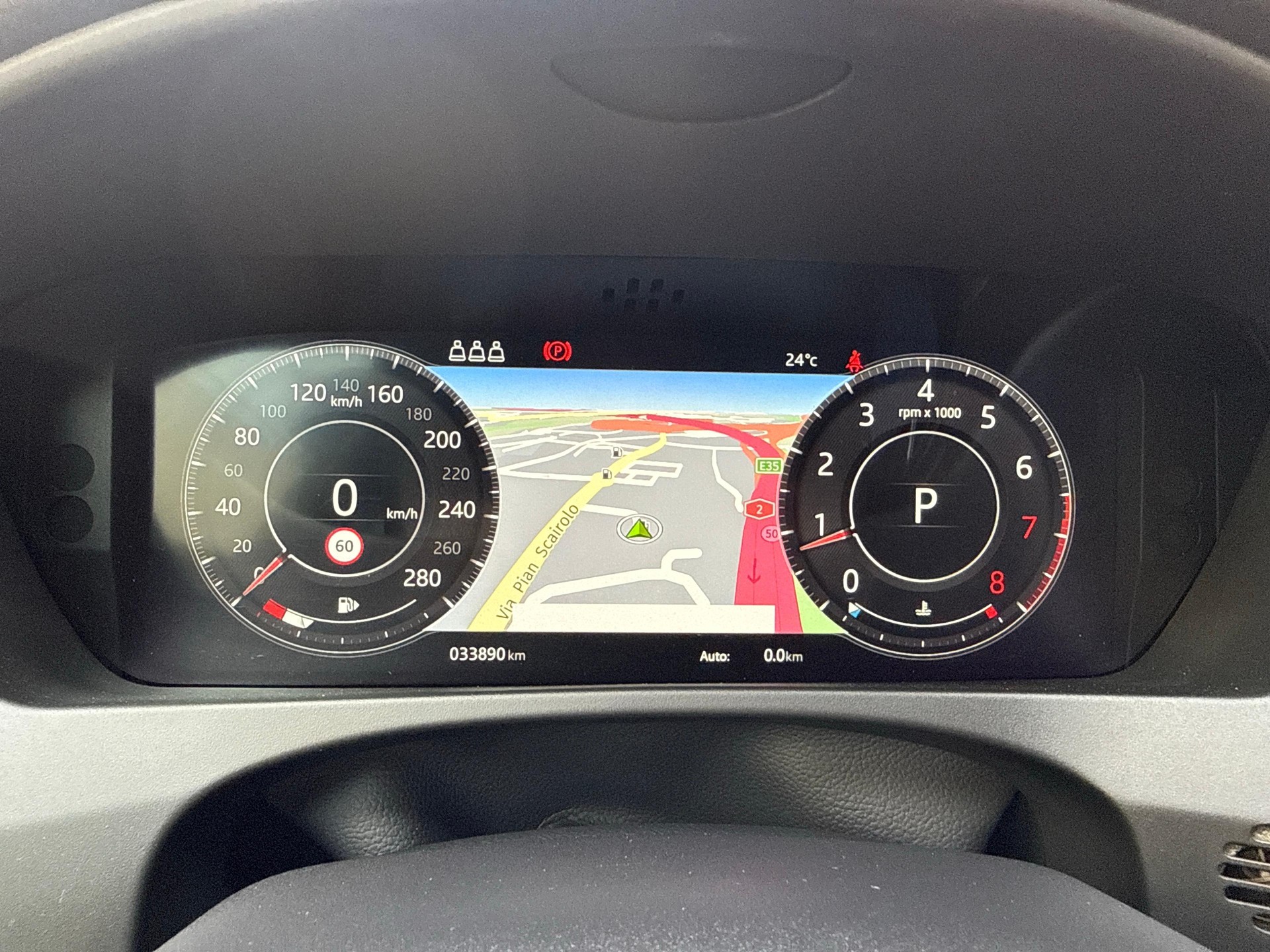 JAGUAR F-Pace 2.0 T 300 R-Sport AWD + Pneumatici invernali-image-12