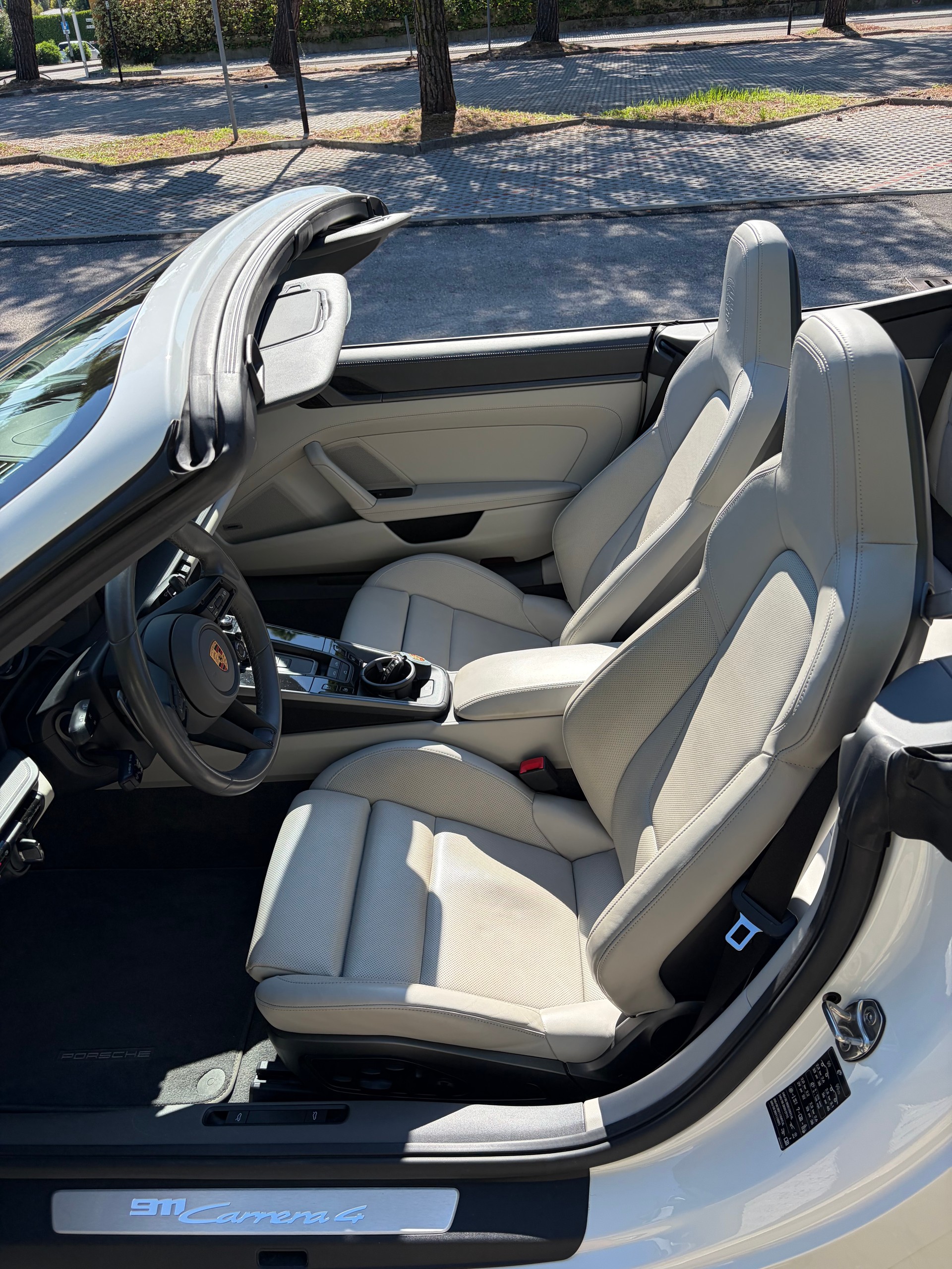PORSCHE 3.0 Carrera 4 PDK-image-4