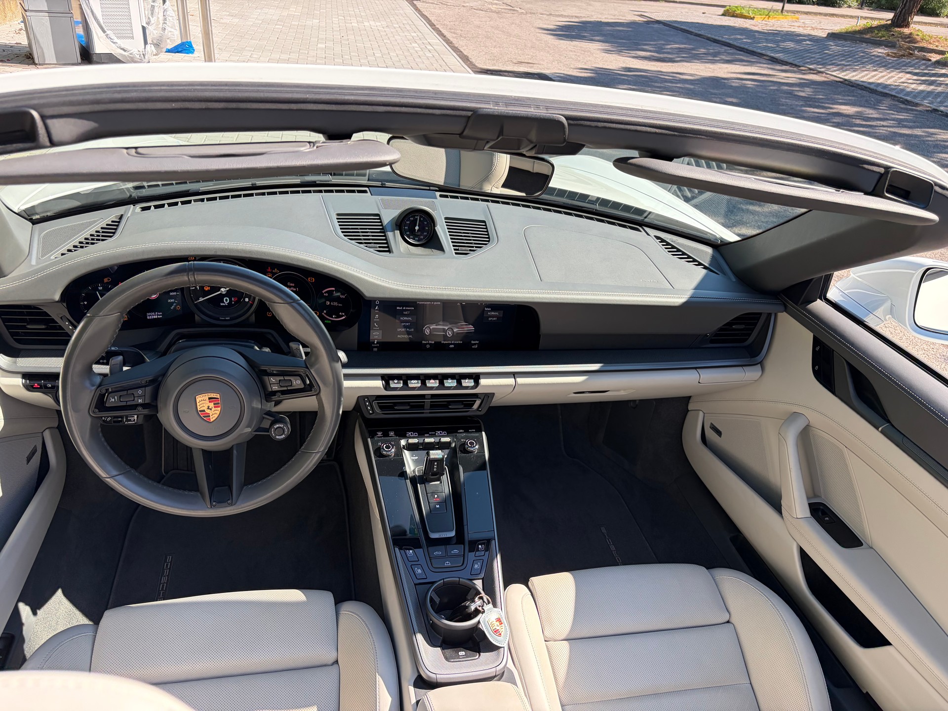 PORSCHE 3.0 Carrera 4 PDK-image-3