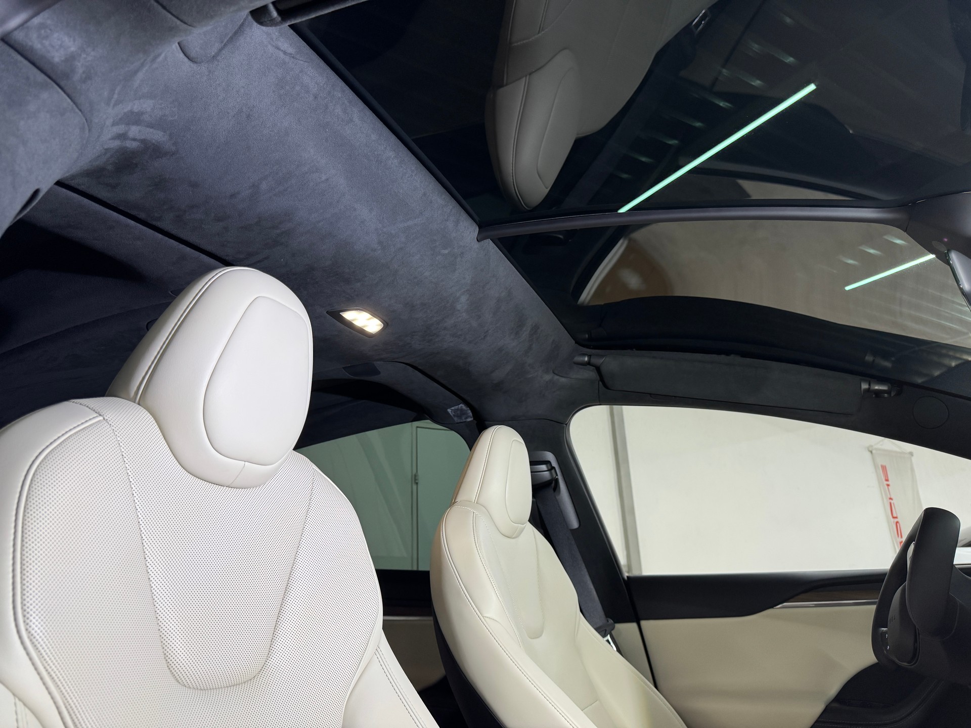 TESLA Model X 100kWh Palladium 685 PS LongRange / Autopilot 4.0 inkl. FSD-image-7