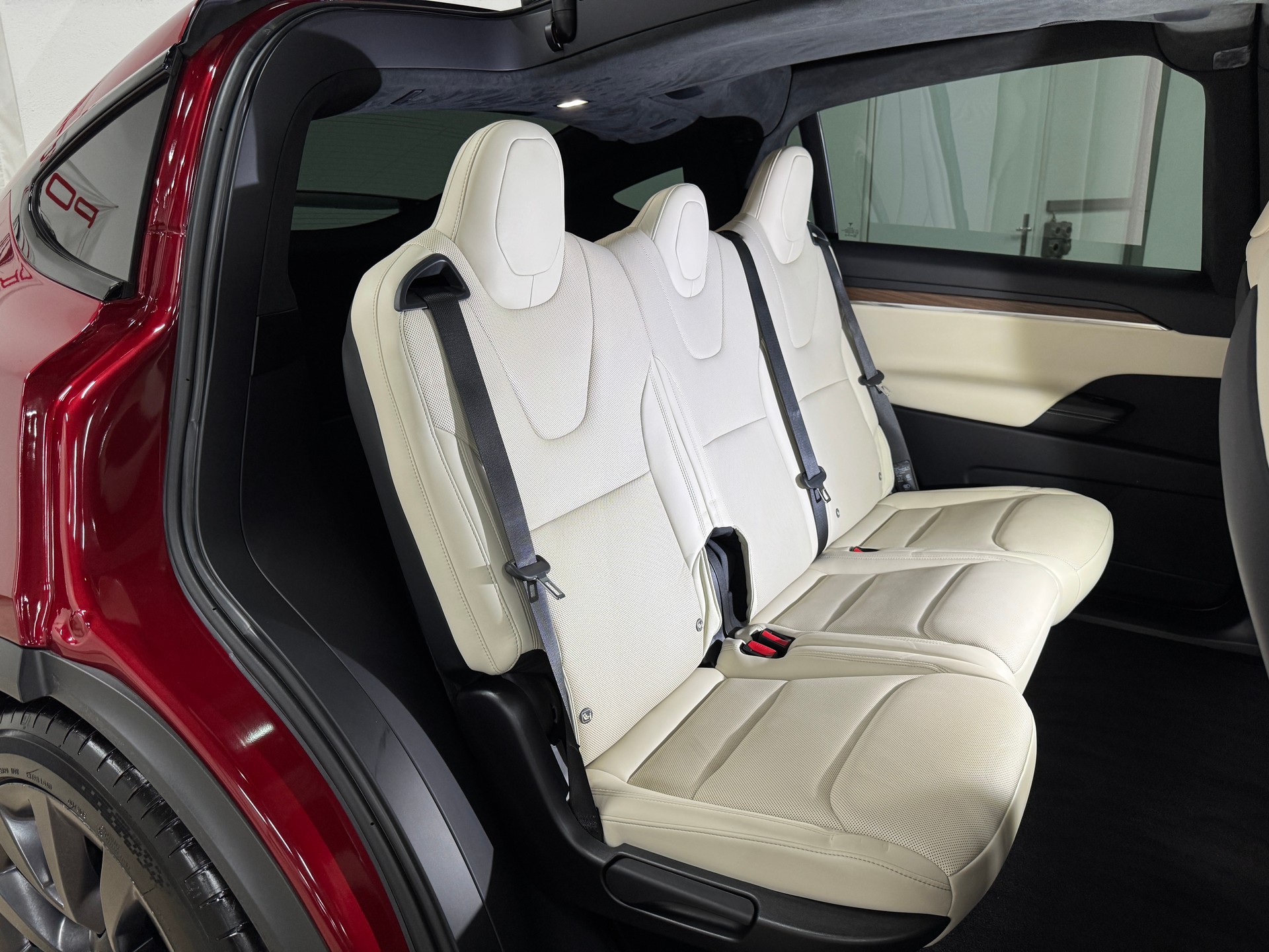 TESLA Model X 100kWh Palladium 685 PS LongRange / Autopilot 4.0 inkl. FSD-image-8