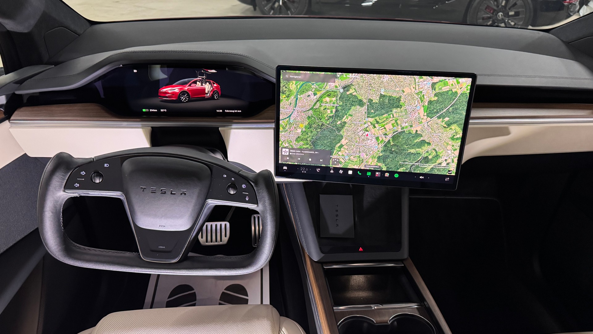 TESLA Model X 100kWh Palladium 685 PS LongRange / Autopilot 4.0 inkl. FSD-image-12