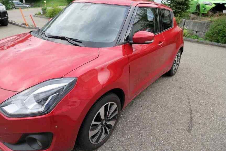 SUZUKI Compact Top-image-0