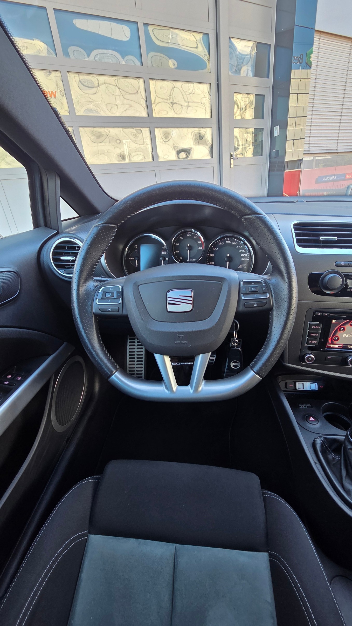 SEAT 2.0 TSI Cupra R-Evolution-image-7