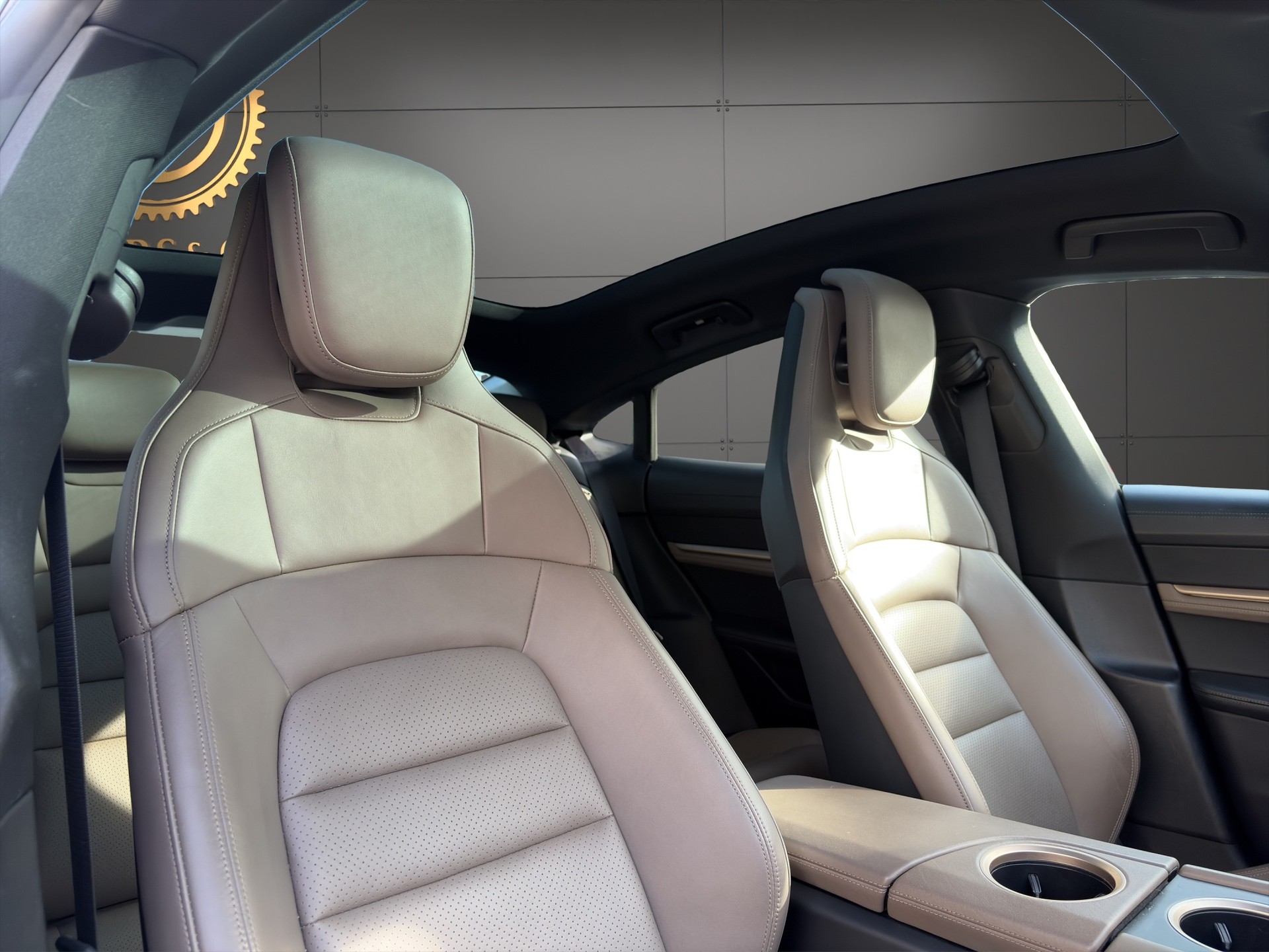 PORSCHE Taycan 4S-image-18