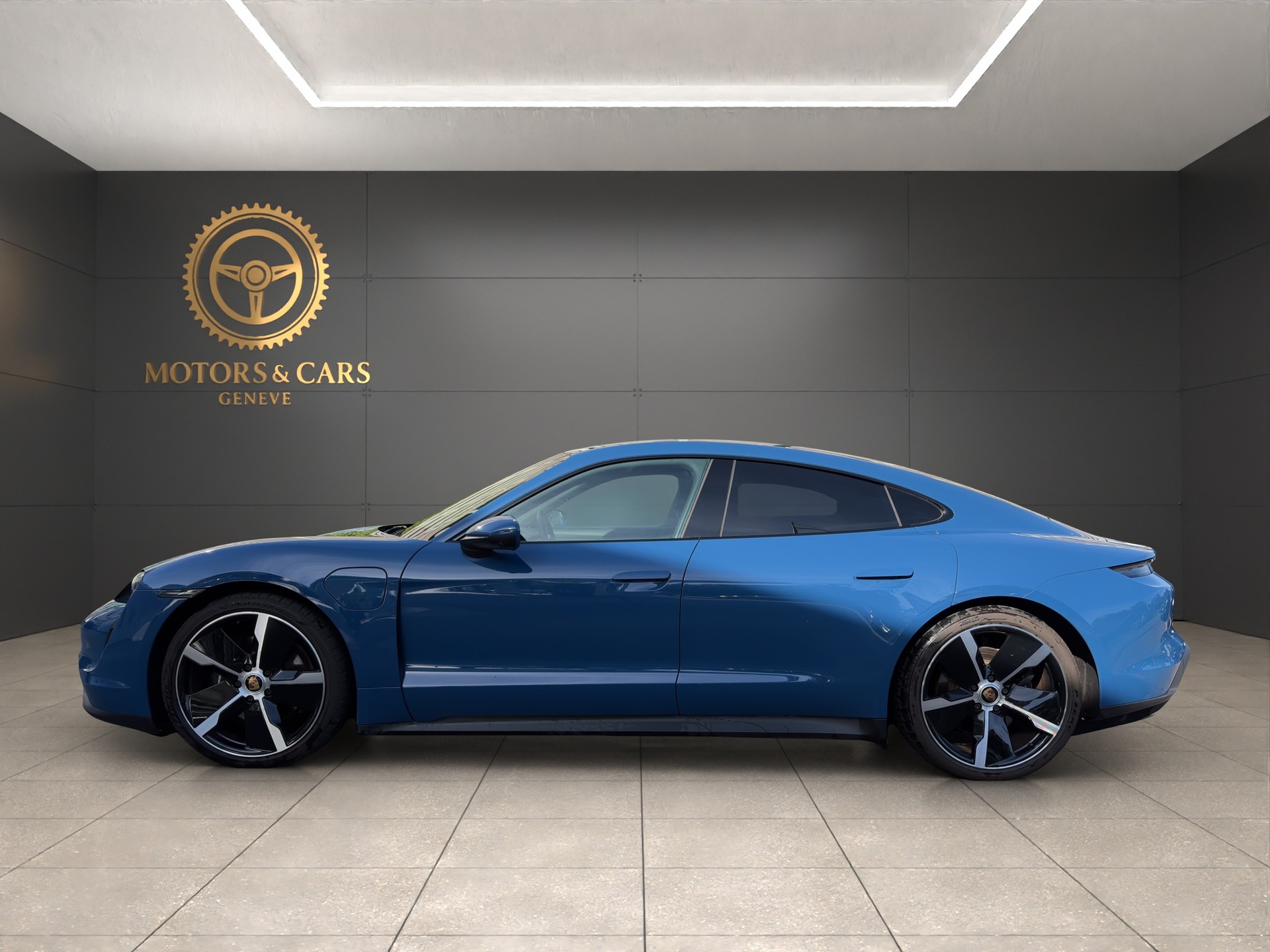 PORSCHE Taycan 4S-image-4