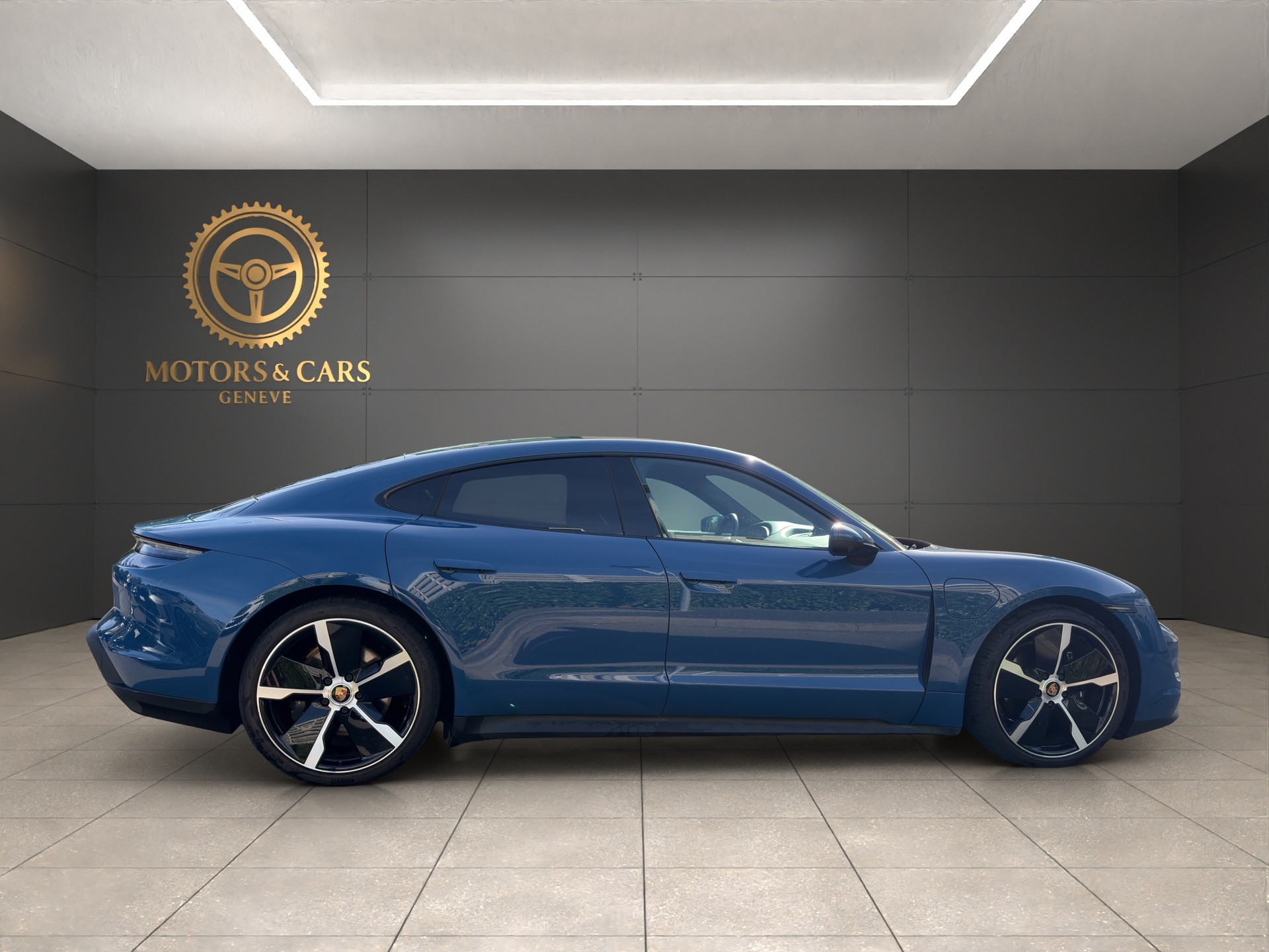 PORSCHE Taycan 4S-image-5