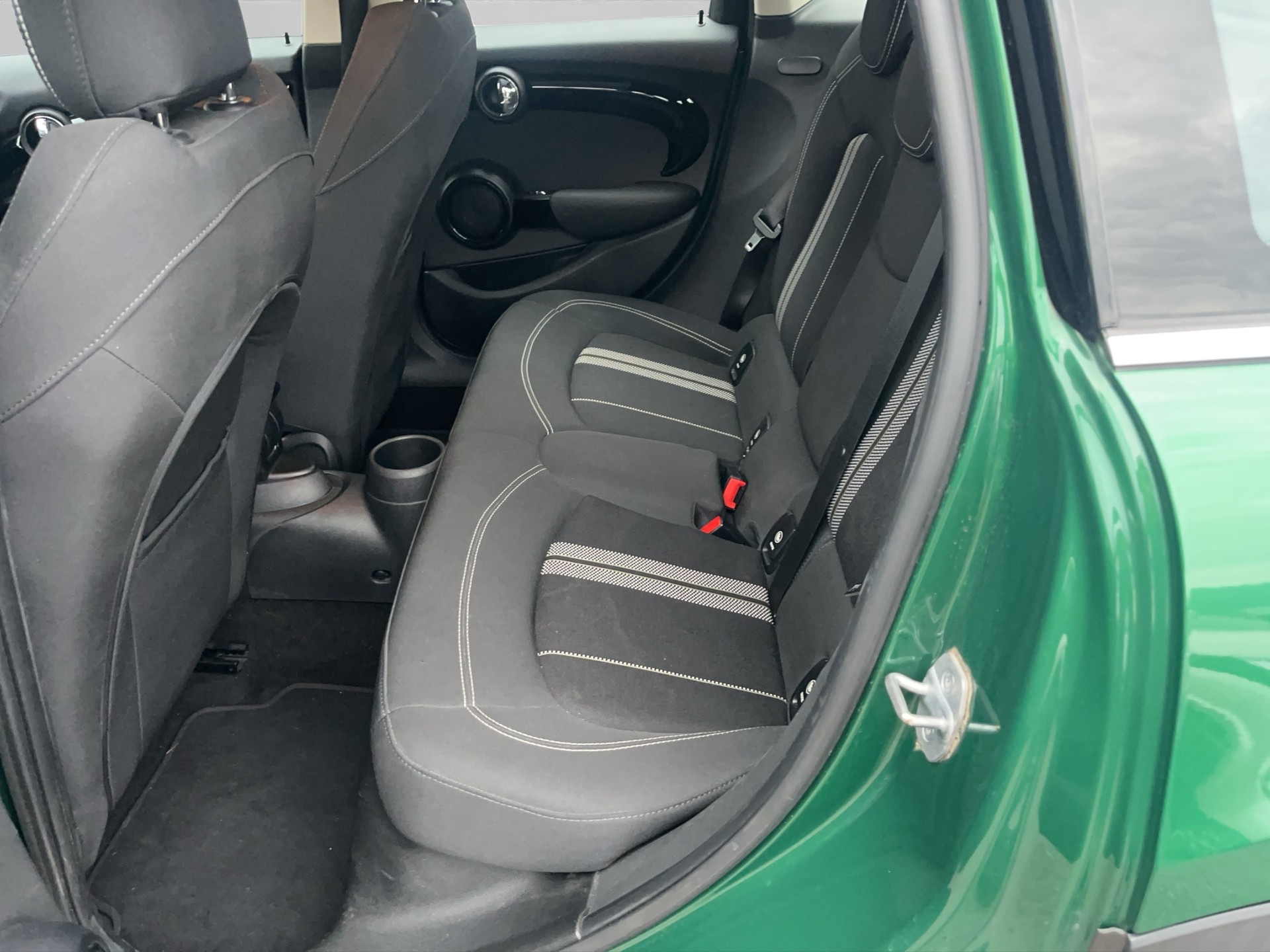 MINI 5door Cooper S-image-6