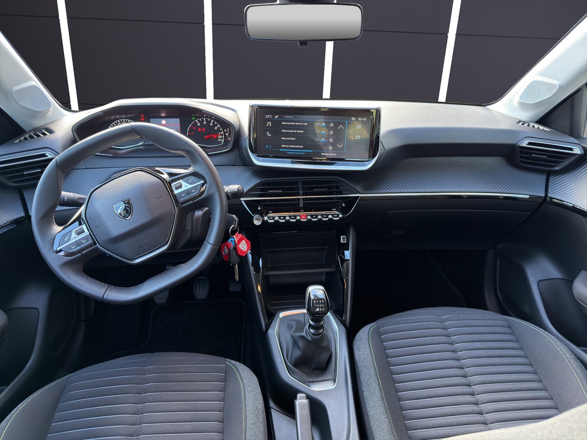 PEUGEOT 208 1.2 Active-image-7