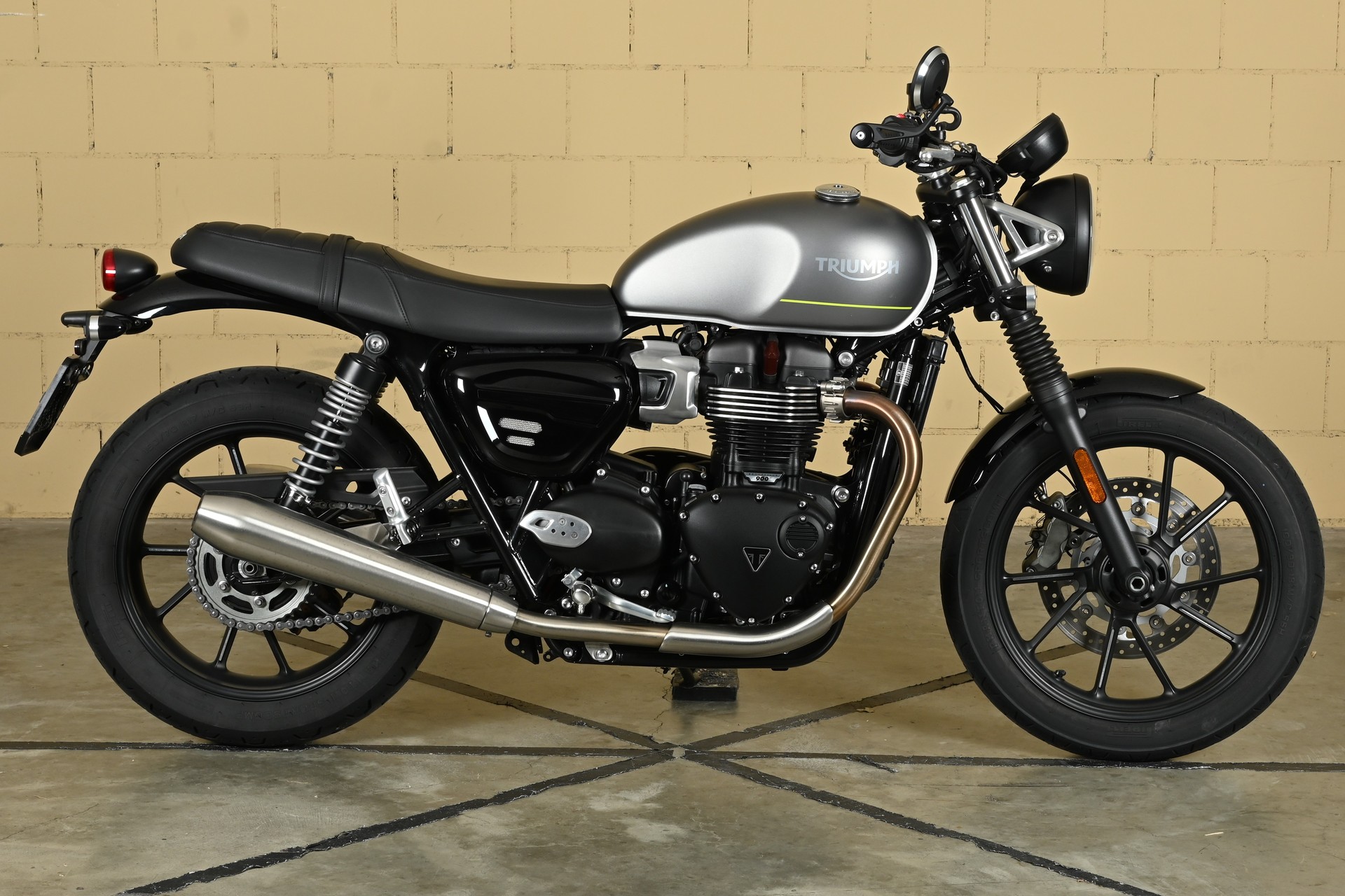 TRIUMPH Speed Twin 900 (35kW)-image-7