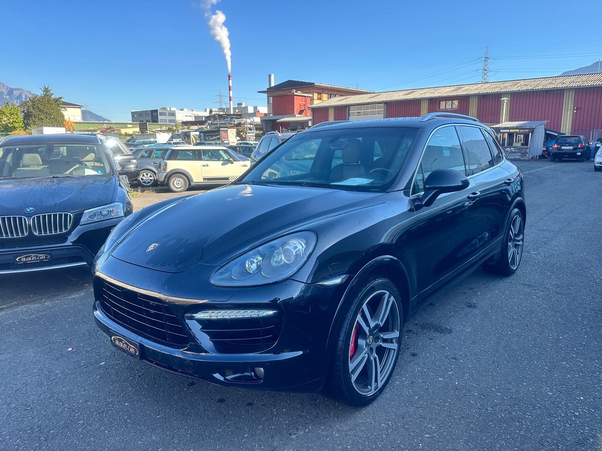 PORSCHE Cayenne Turbo-image-2