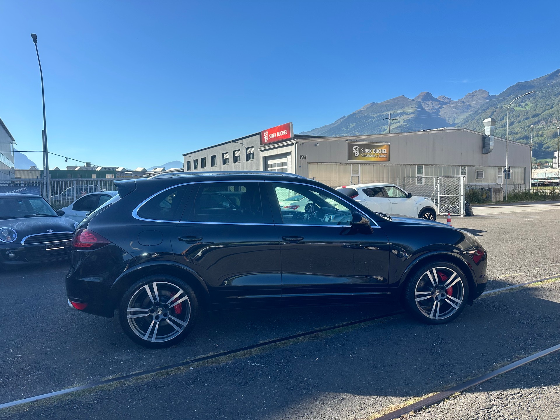 PORSCHE Cayenne Turbo-image-7