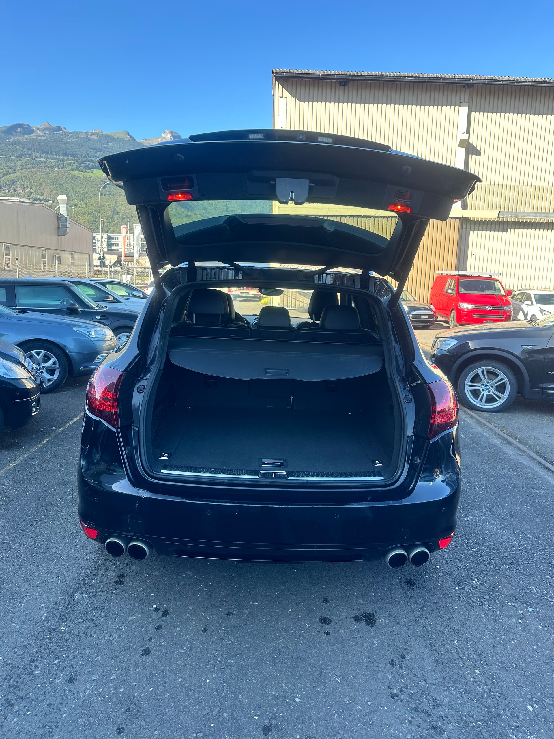 PORSCHE Cayenne Turbo-image-5