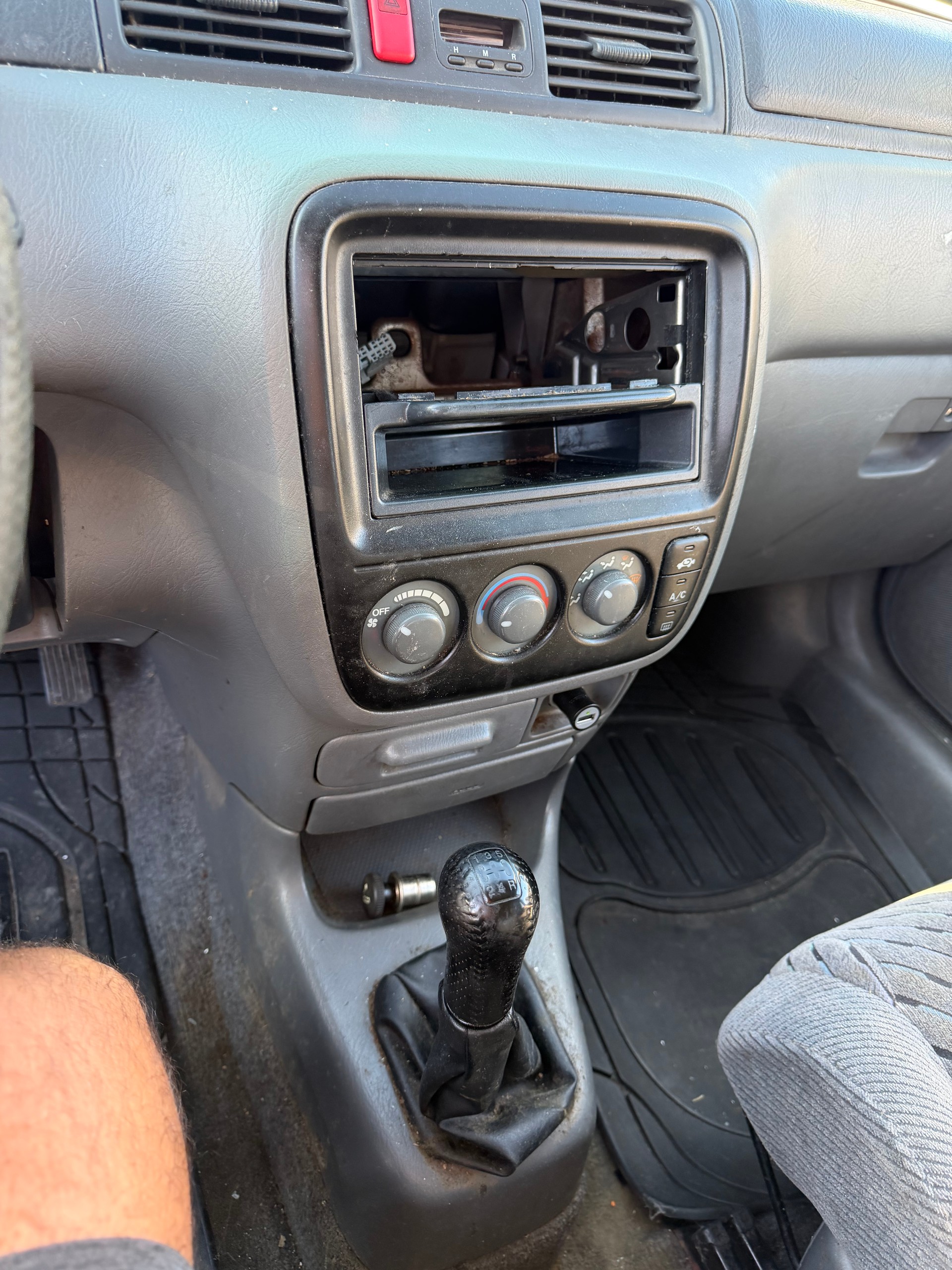 HONDA CR-V 2.0i 4WD ES-image-1