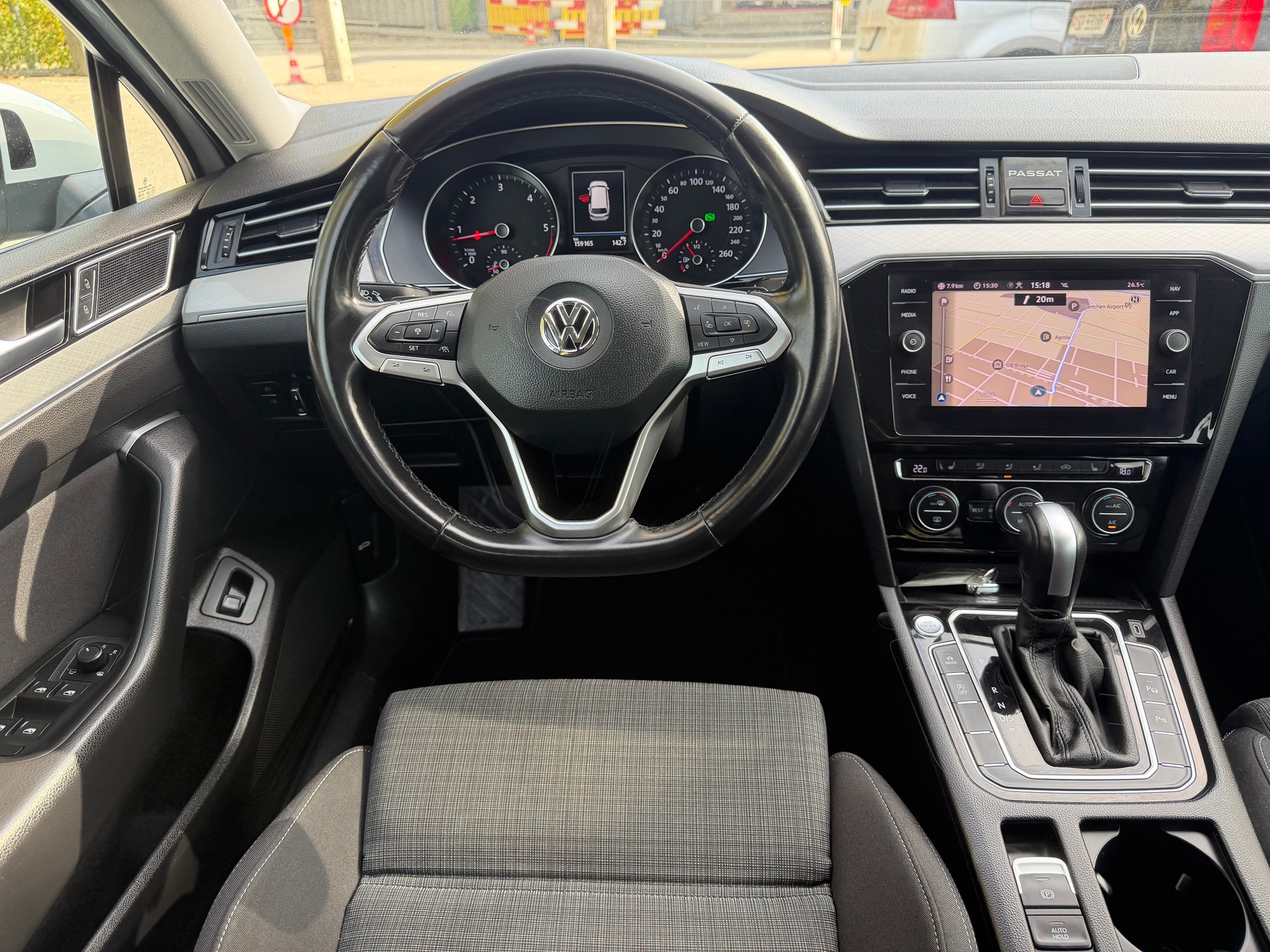 VW Passat Variant 1.6 TDI Business DSG * Gr. Navi * LED * Klima-auto * PDC V&H- RF-Kamera * Tempomat * Ab MFK 19.02.2025 *-image-3