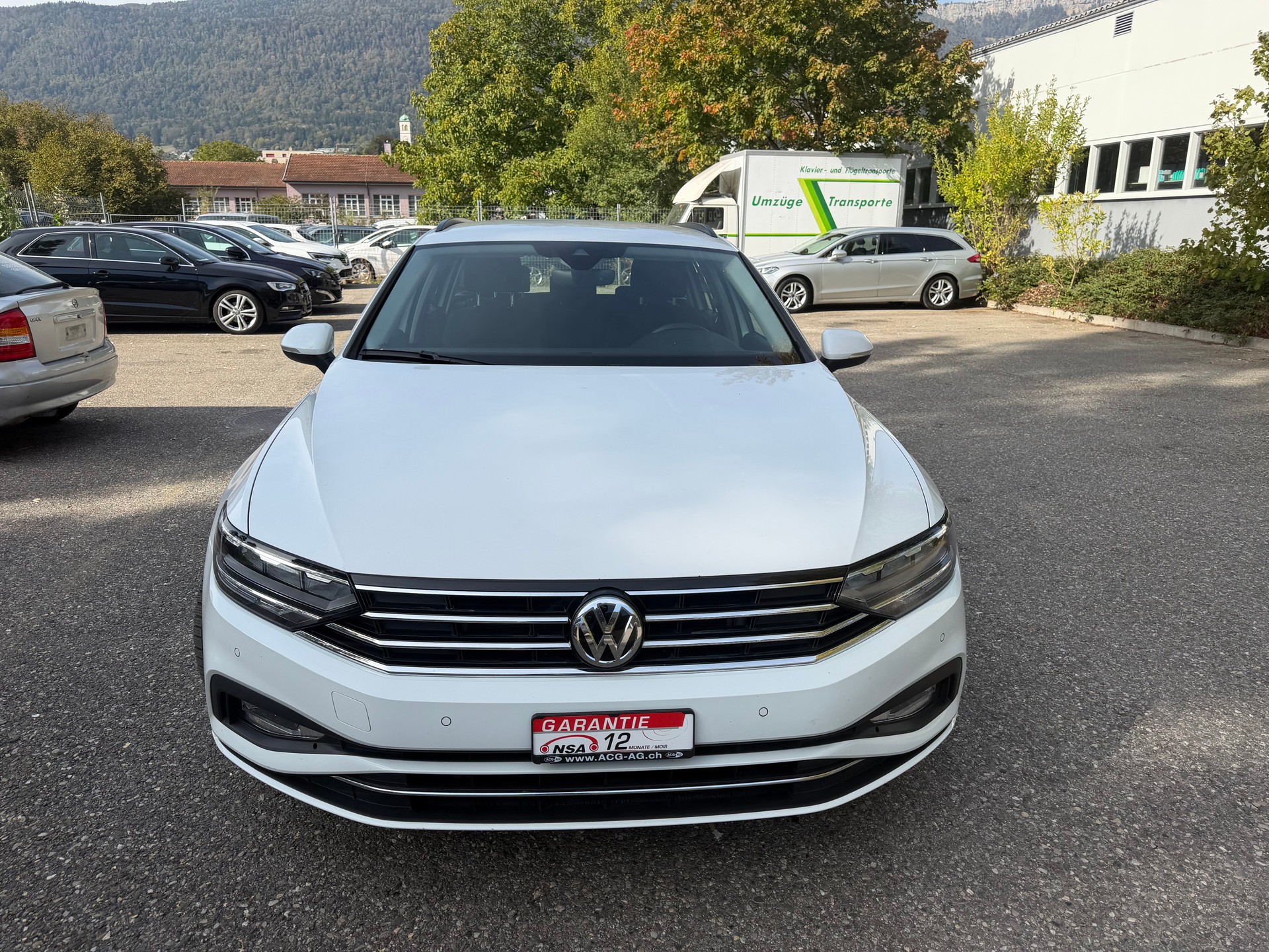 VW Passat Variant 1.6 TDI Business DSG * Gr. Navi * LED * Klima-auto * PDC V&H- RF-Kamera * Tempomat * Ab MFK 19.02.2025 *-image-1
