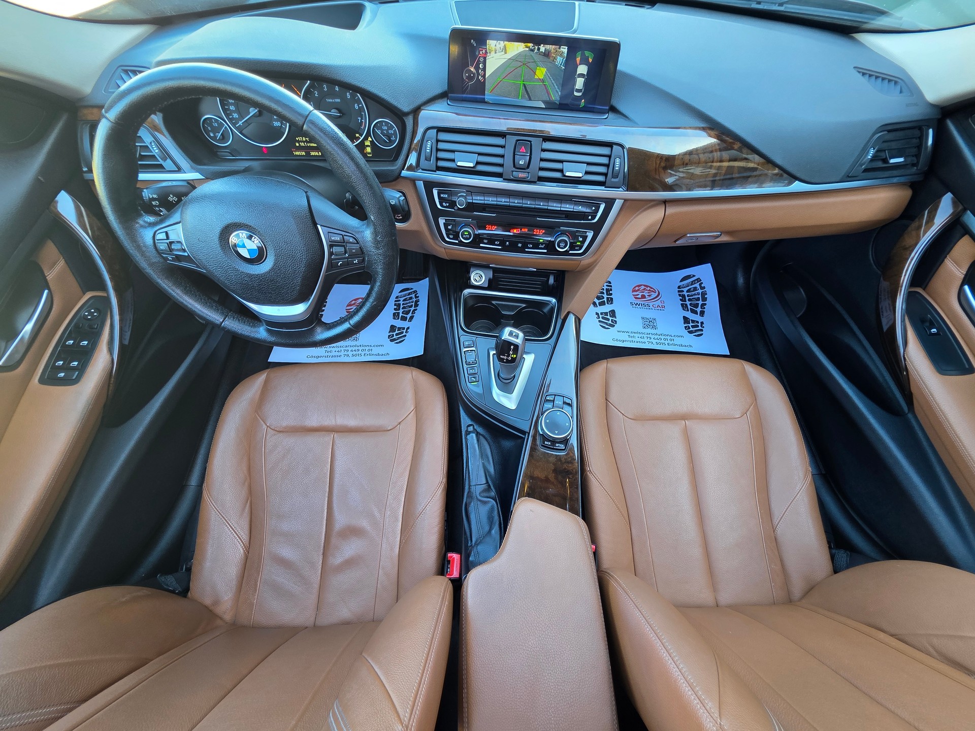 BMW 320i xDrive Luxury Line Steptronic-image-9