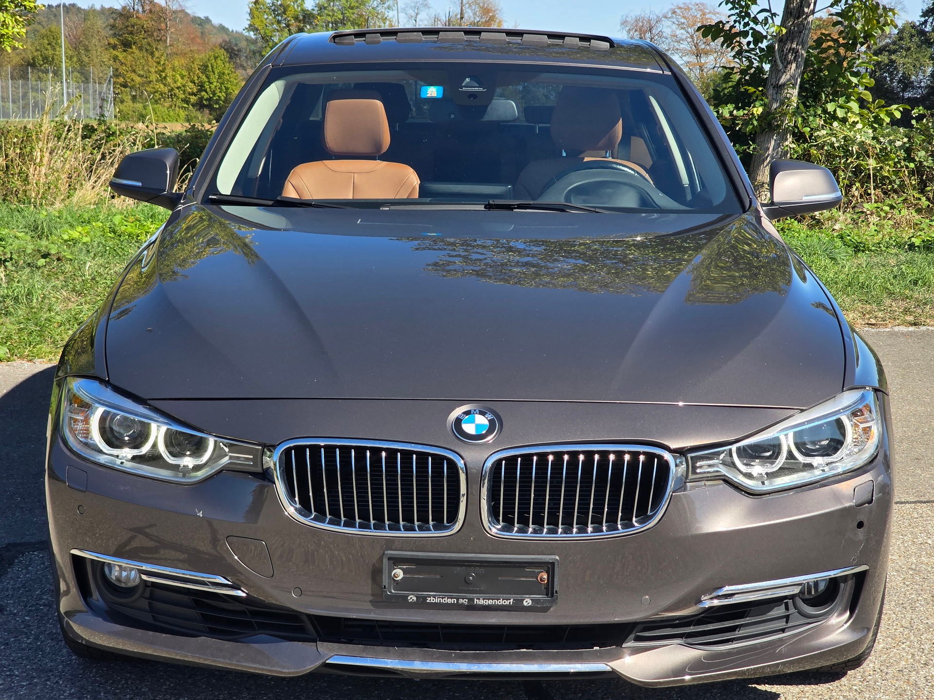 BMW 320i xDrive Luxury Line Steptronic-image-1