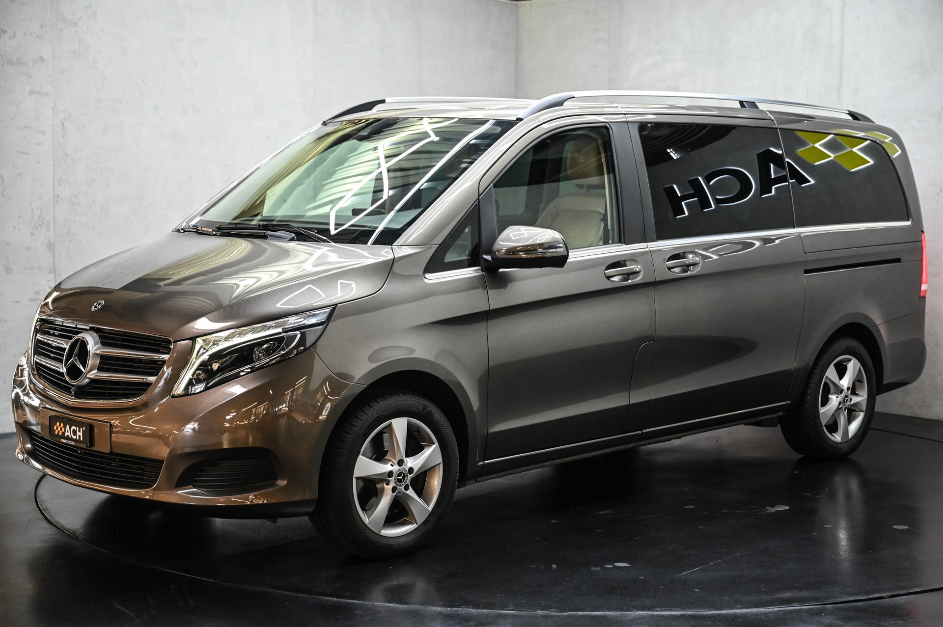 MERCEDES-BENZ V 250 d BlueTec Avant. lang 4m Van-image-2