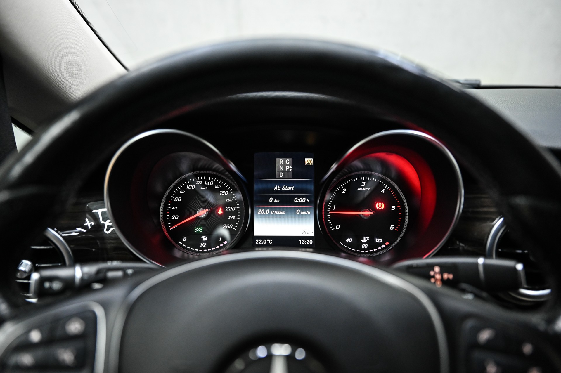 MERCEDES-BENZ V 250 d BlueTec Avant. lang 4m Van-image-21