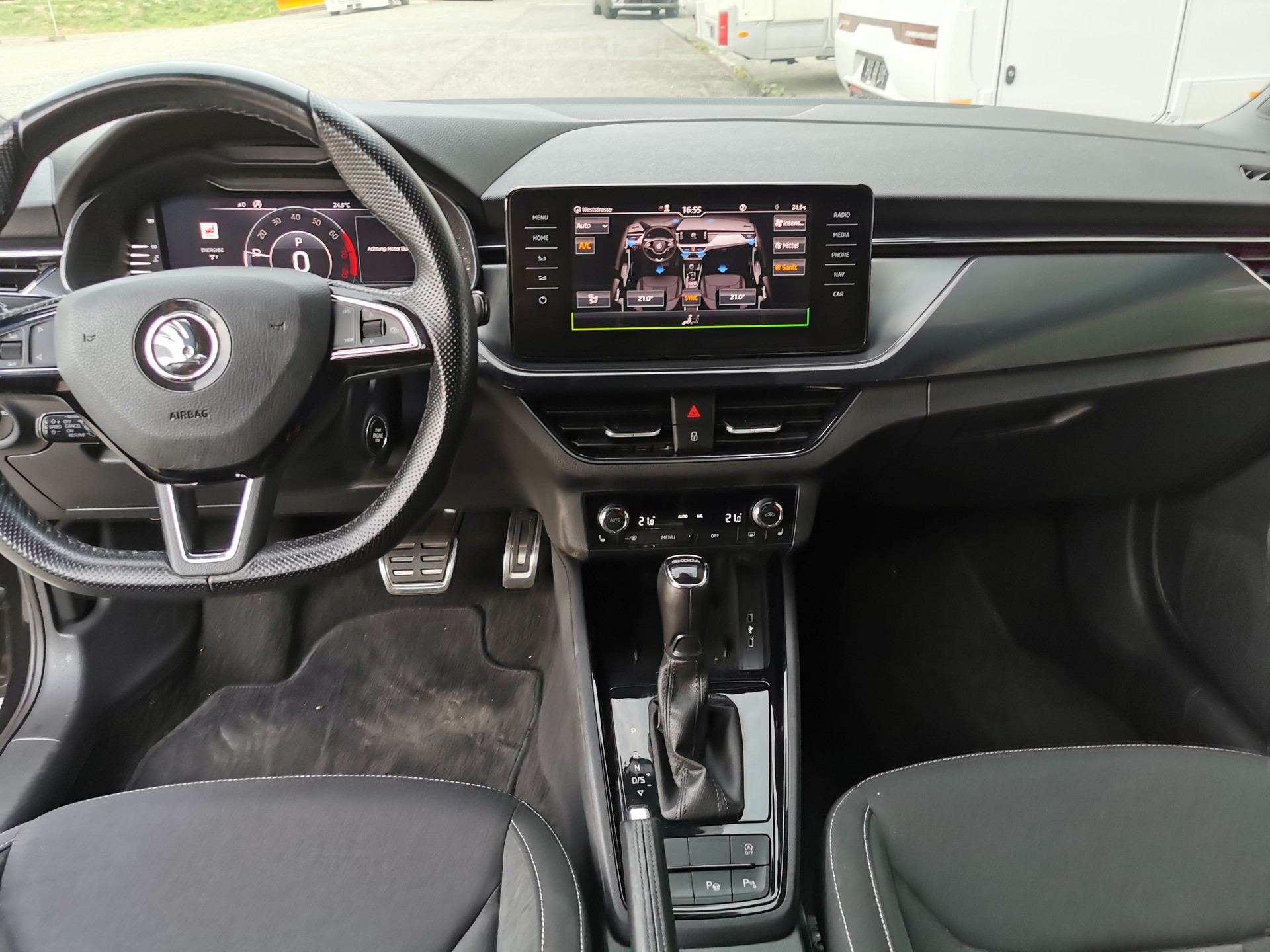 SKODA Scala 1.0 TSI Style-image-6