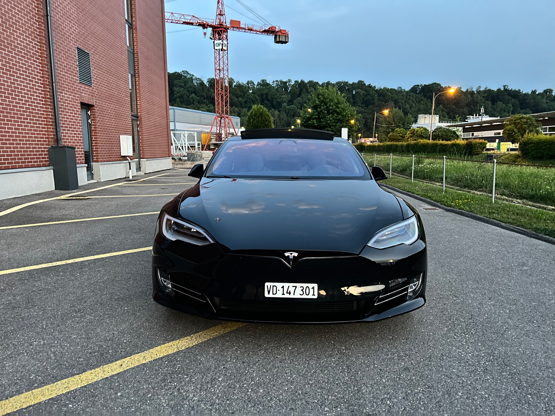 TESLA 100 D-image-0